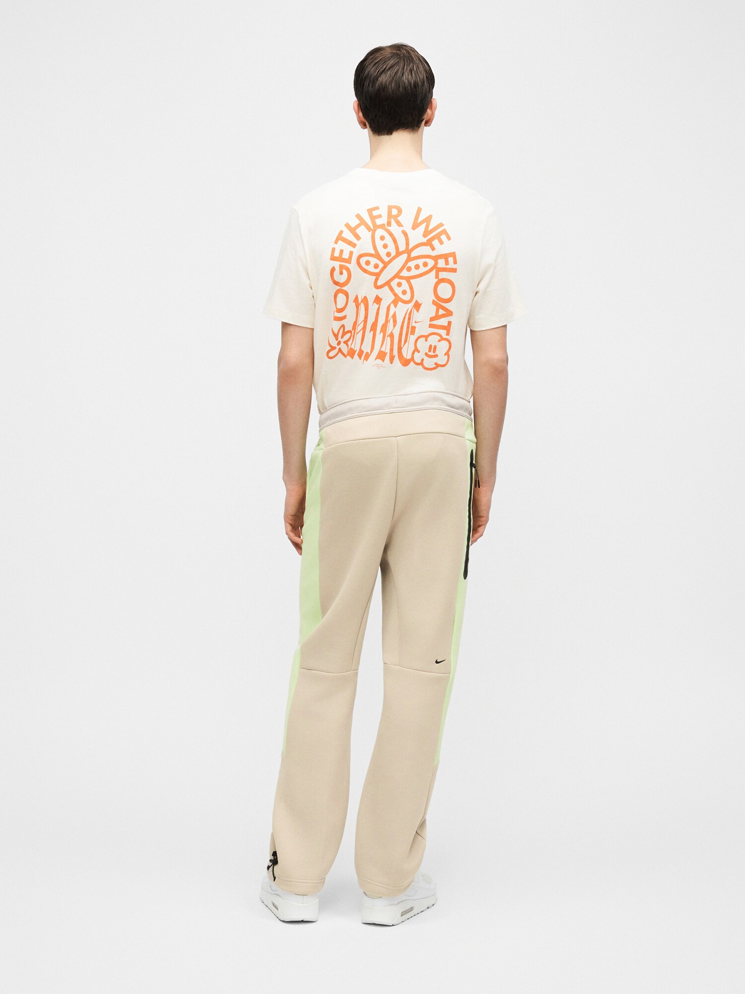 Nike Sportswear Pantalón 'TECH FLC PRO' crema / verde claro – imagen 3