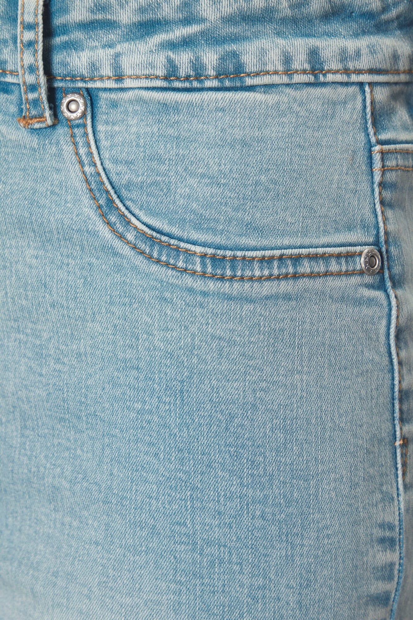 Thumbnail - Jeans