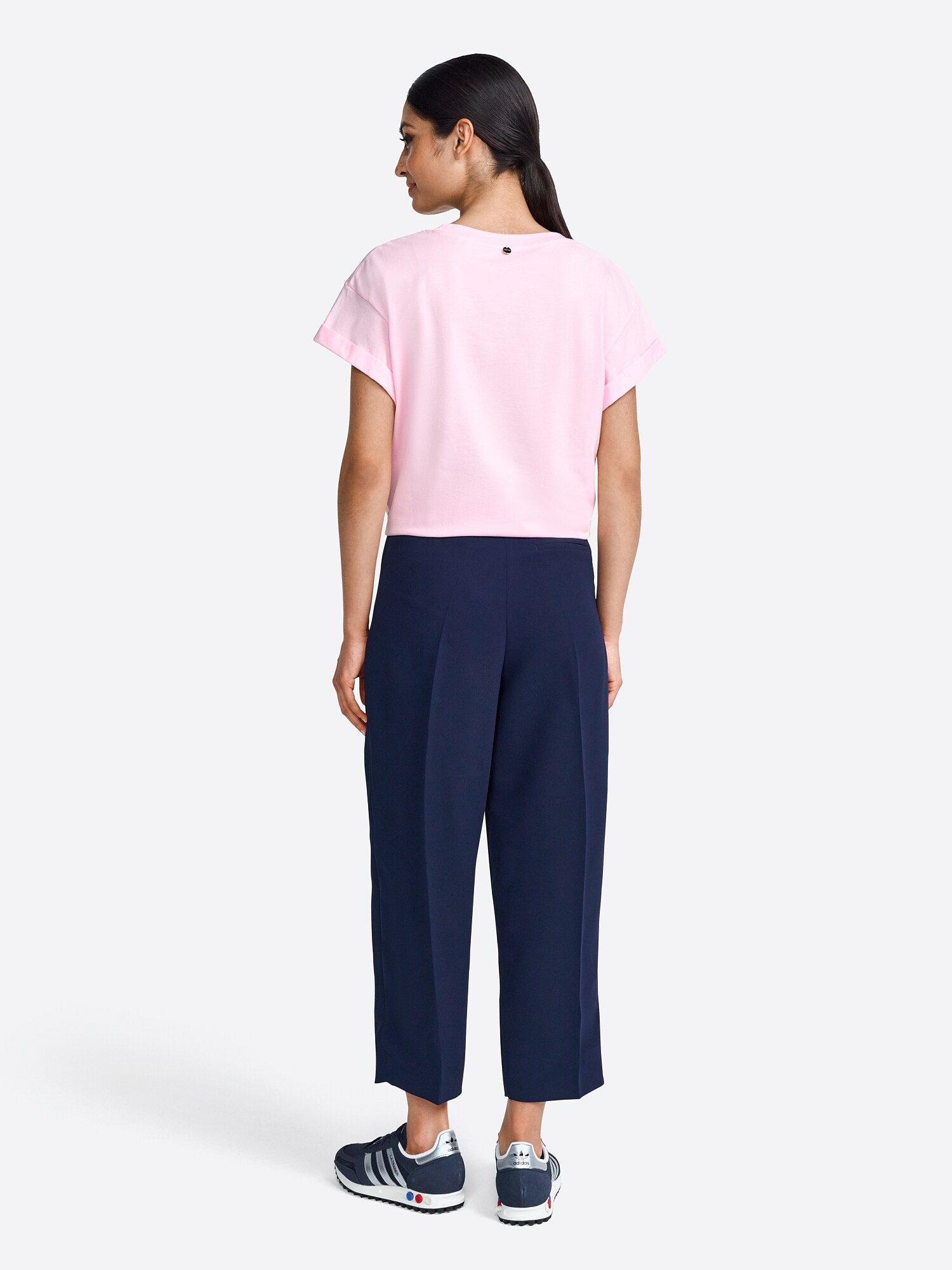 Thumbnail - Rich & Royal T-Shirt