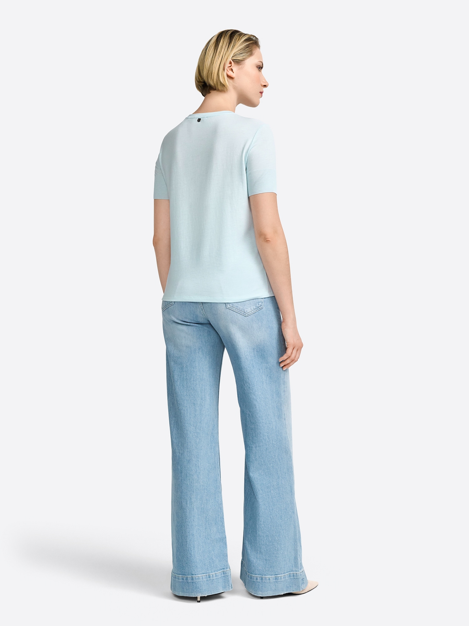 Thumbnail - T-Shirt