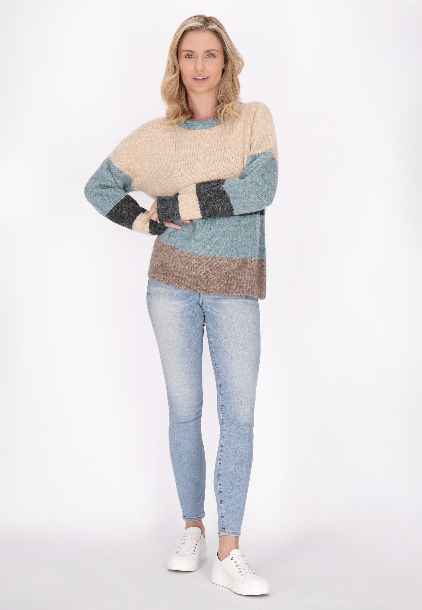 Thumbnail - usha BLUE LABEL Pullover