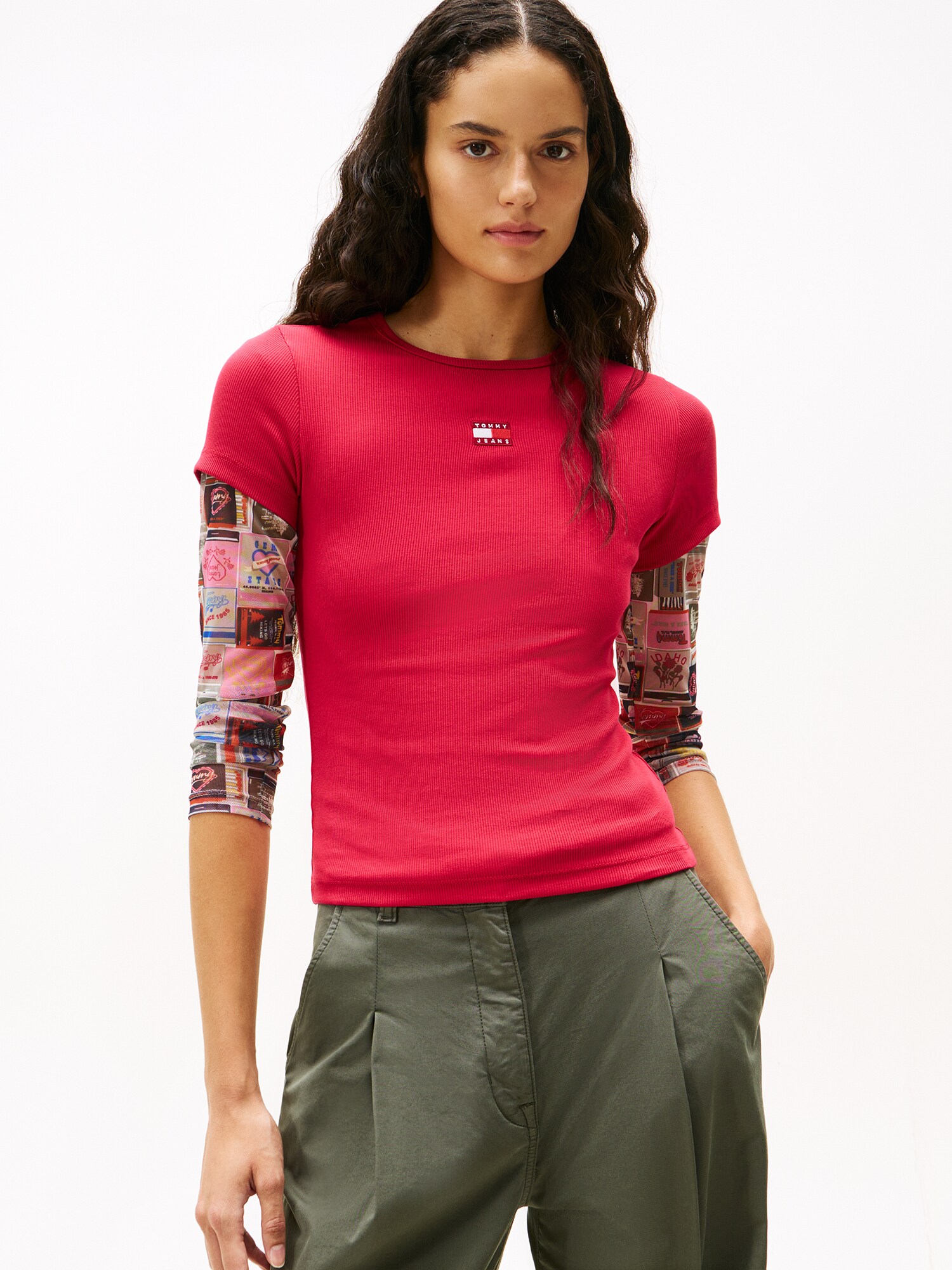 Tommy Jeans Póló  tűzpiros / vörösáfonya / fehér termék 2. képe