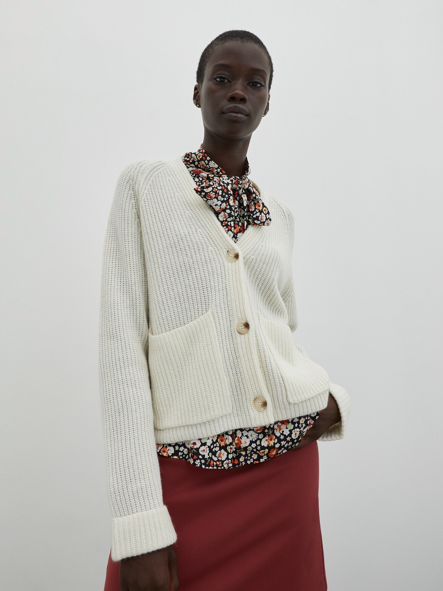 Thumbnail - EDITED Cardigan Lamis