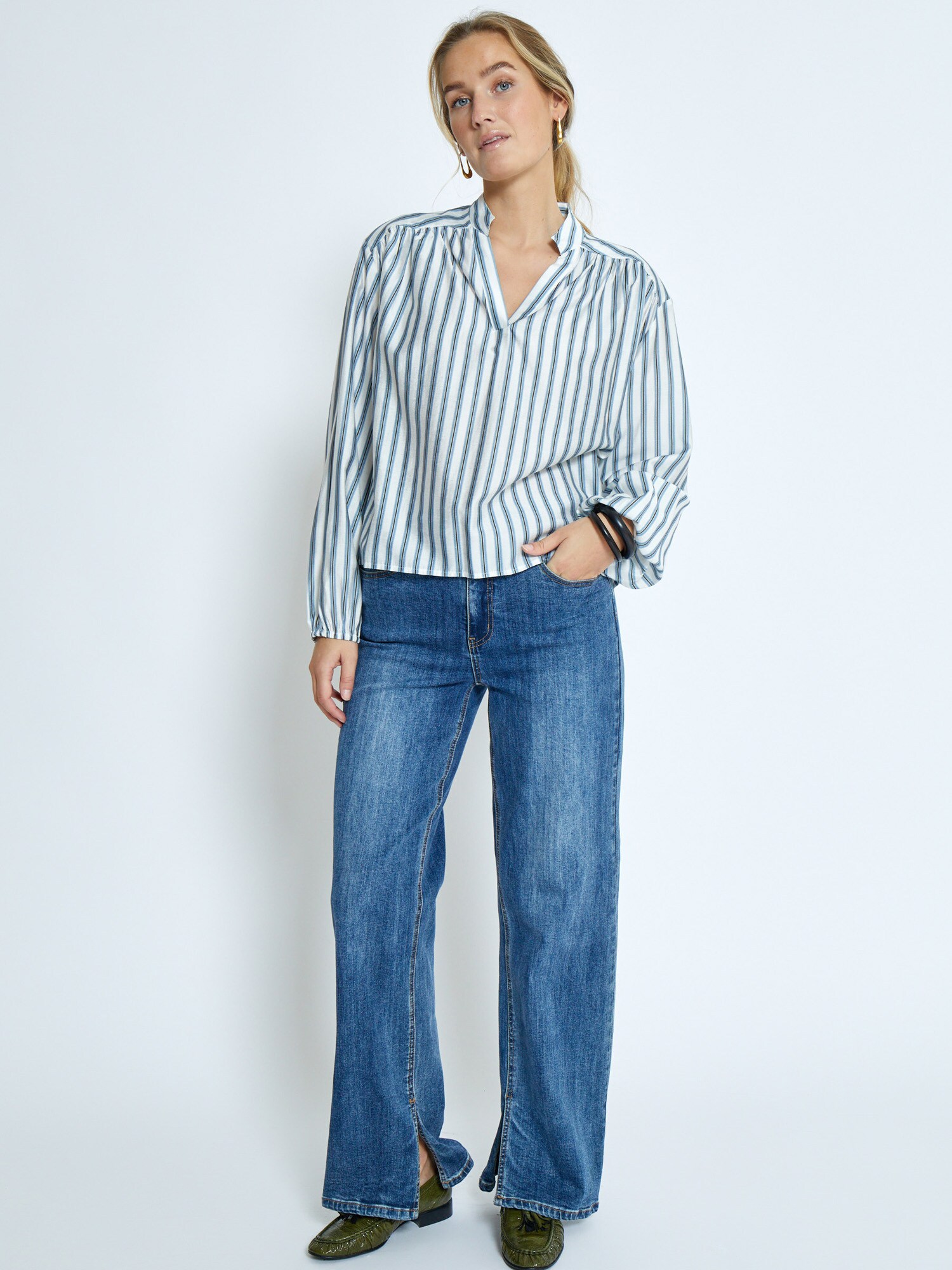 Thumbnail - Peppercorn Bluse Giril