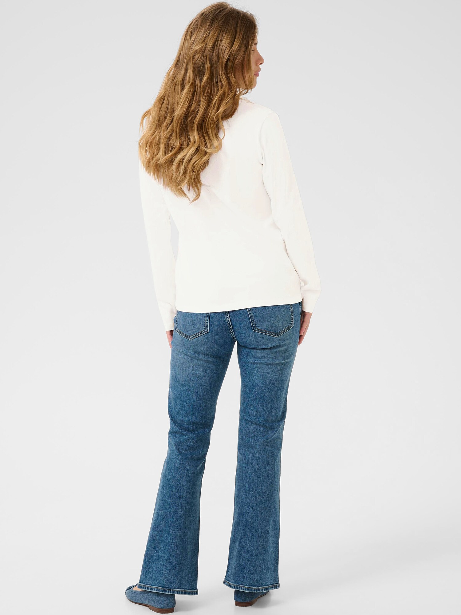 Thumbnail - CULTURE T-Shirt