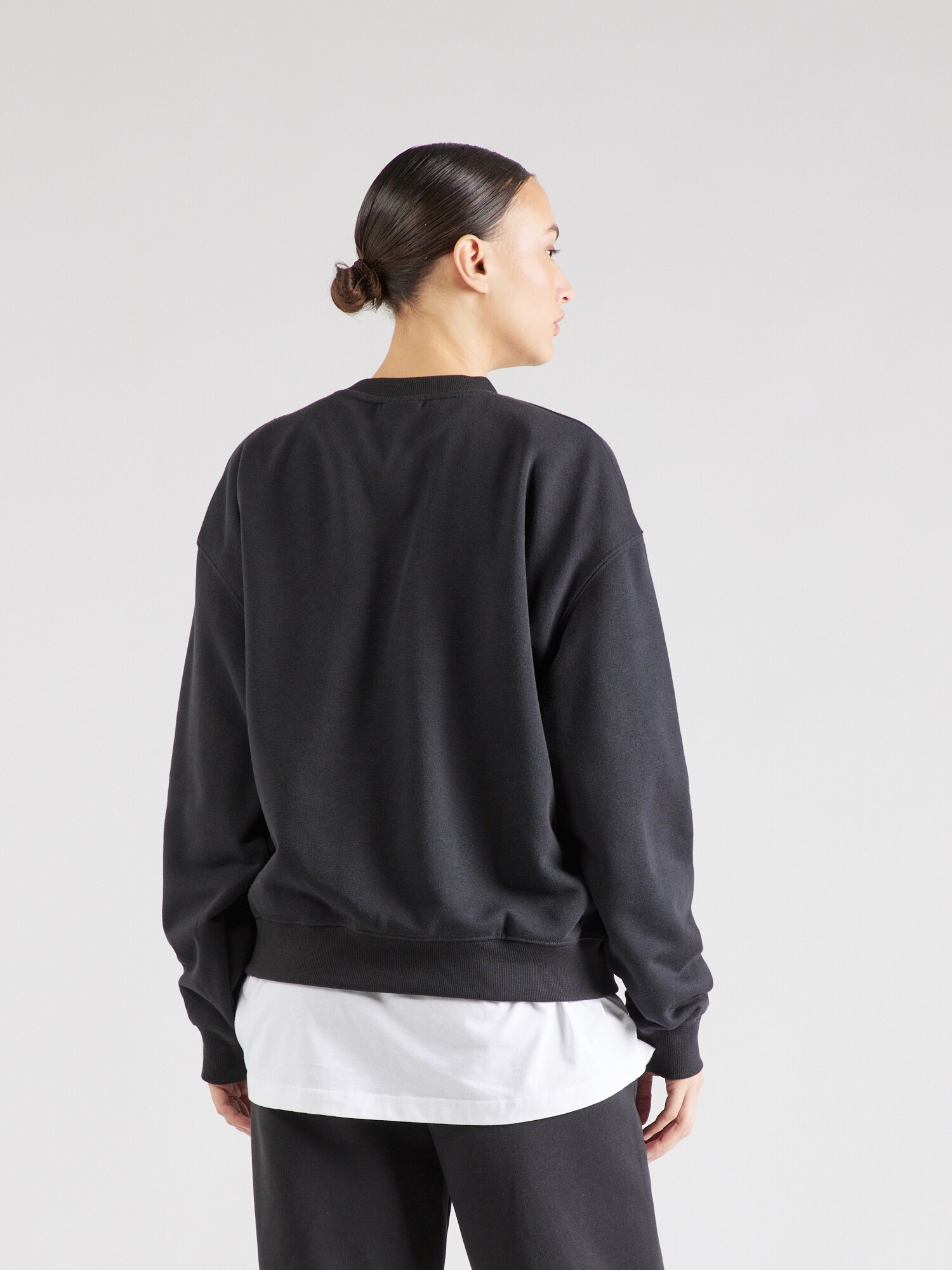 Thumbnail - Sweatshirt 'Essentials'