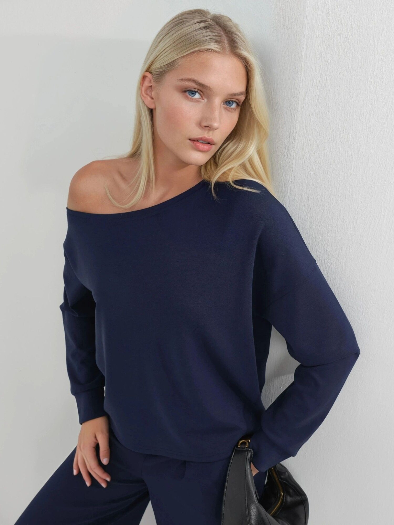 Busem Sweater majica morsko plava
