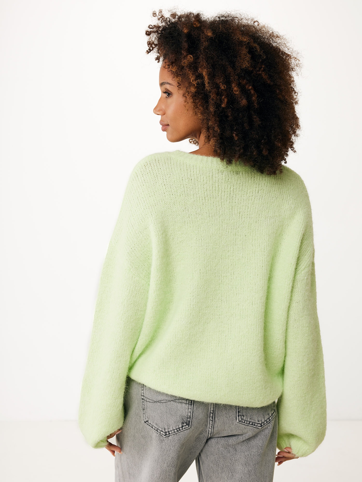 Thumbnail - Pullover