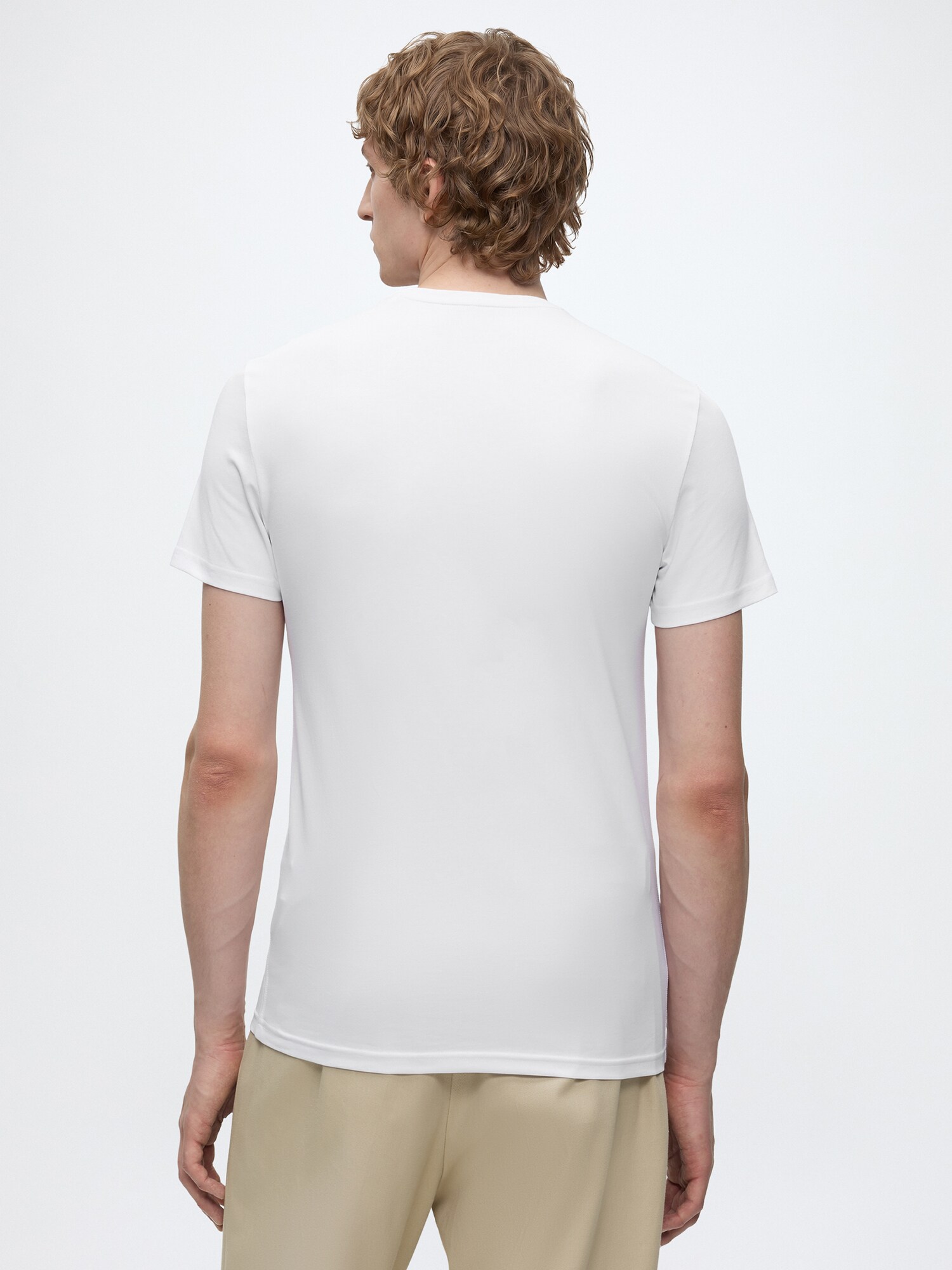 GUESS Camiseta 'Core' blanco – imagen 4