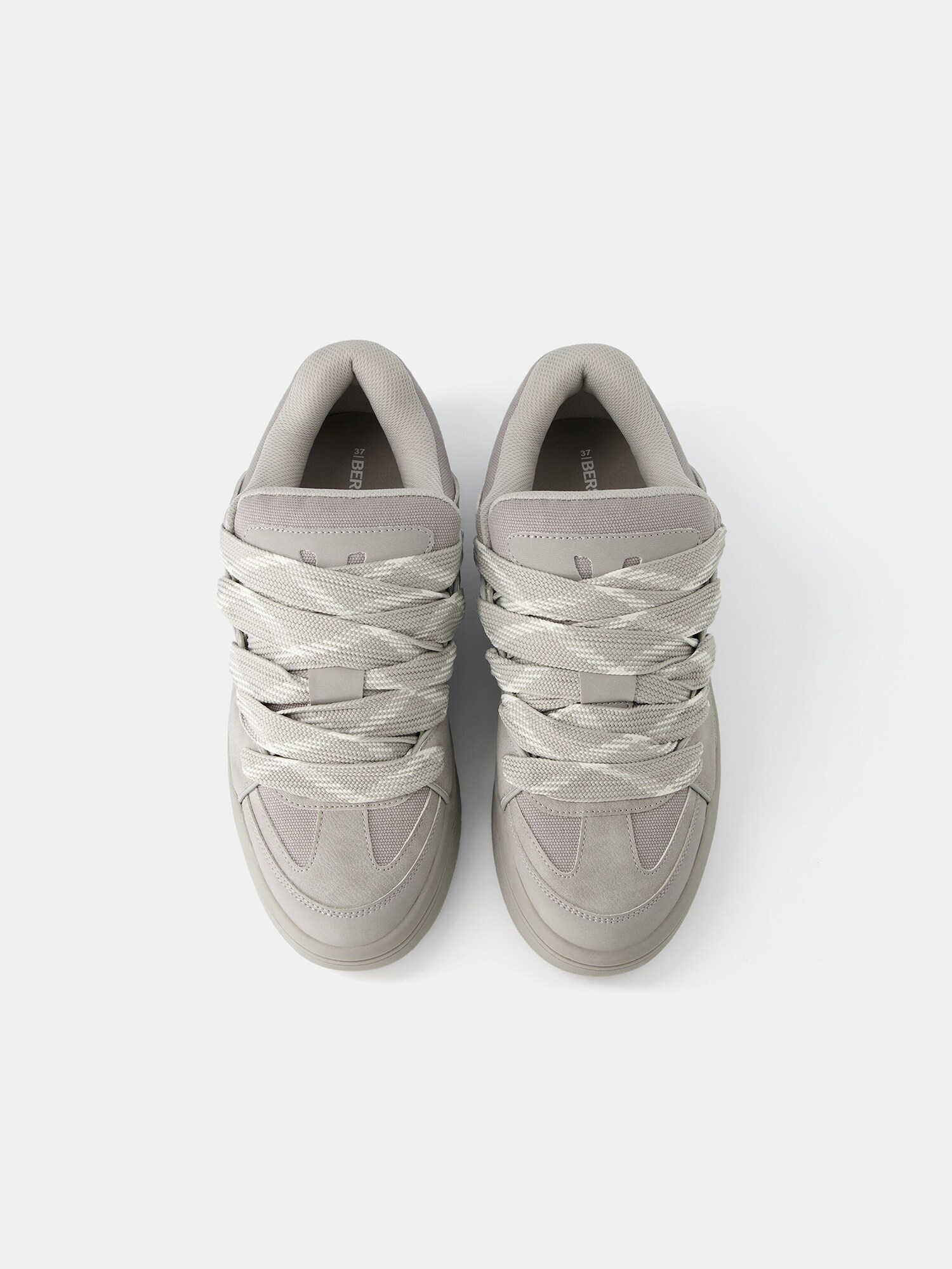 Thumbnail - Sneaker