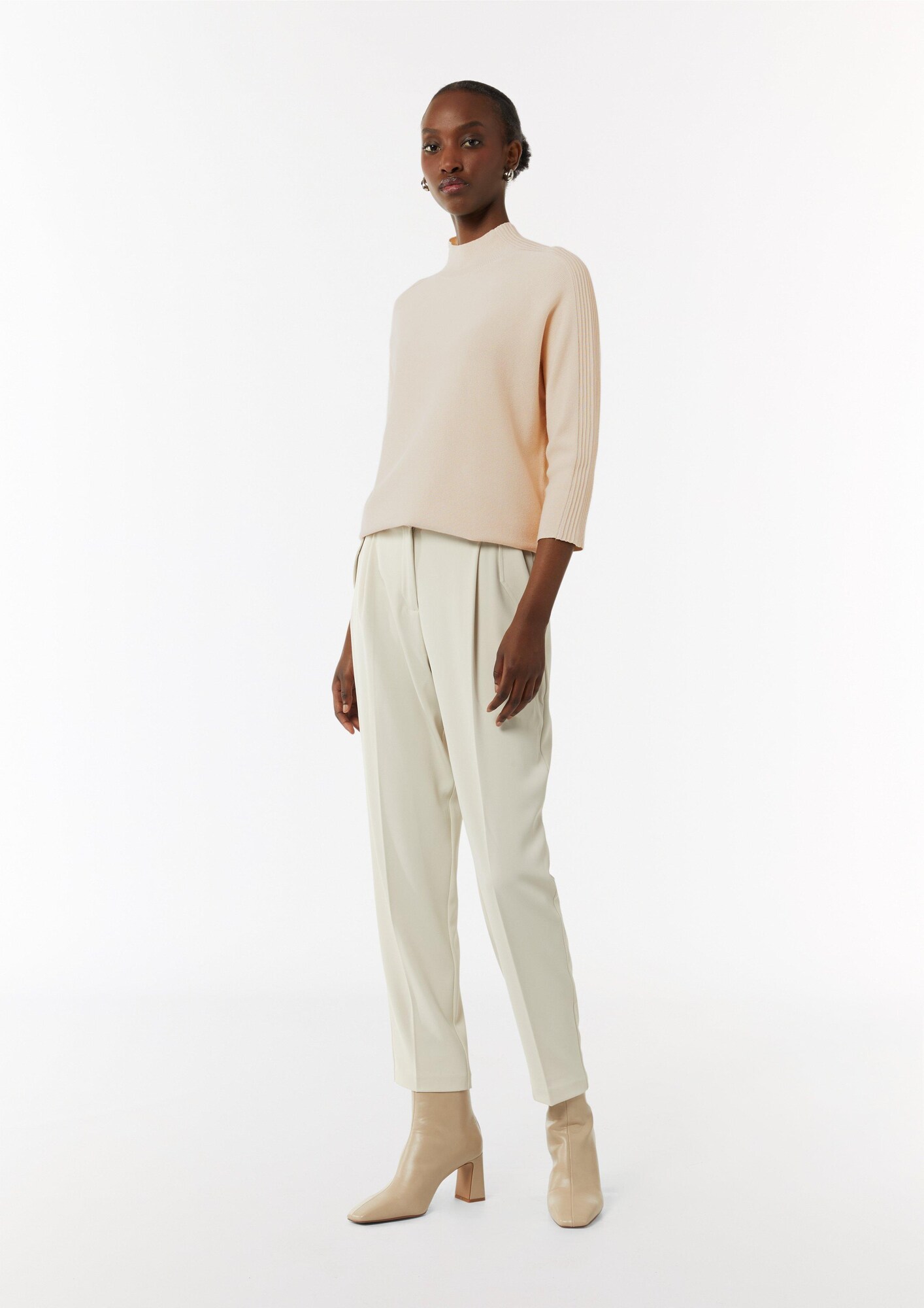 Thumbnail - Pullover