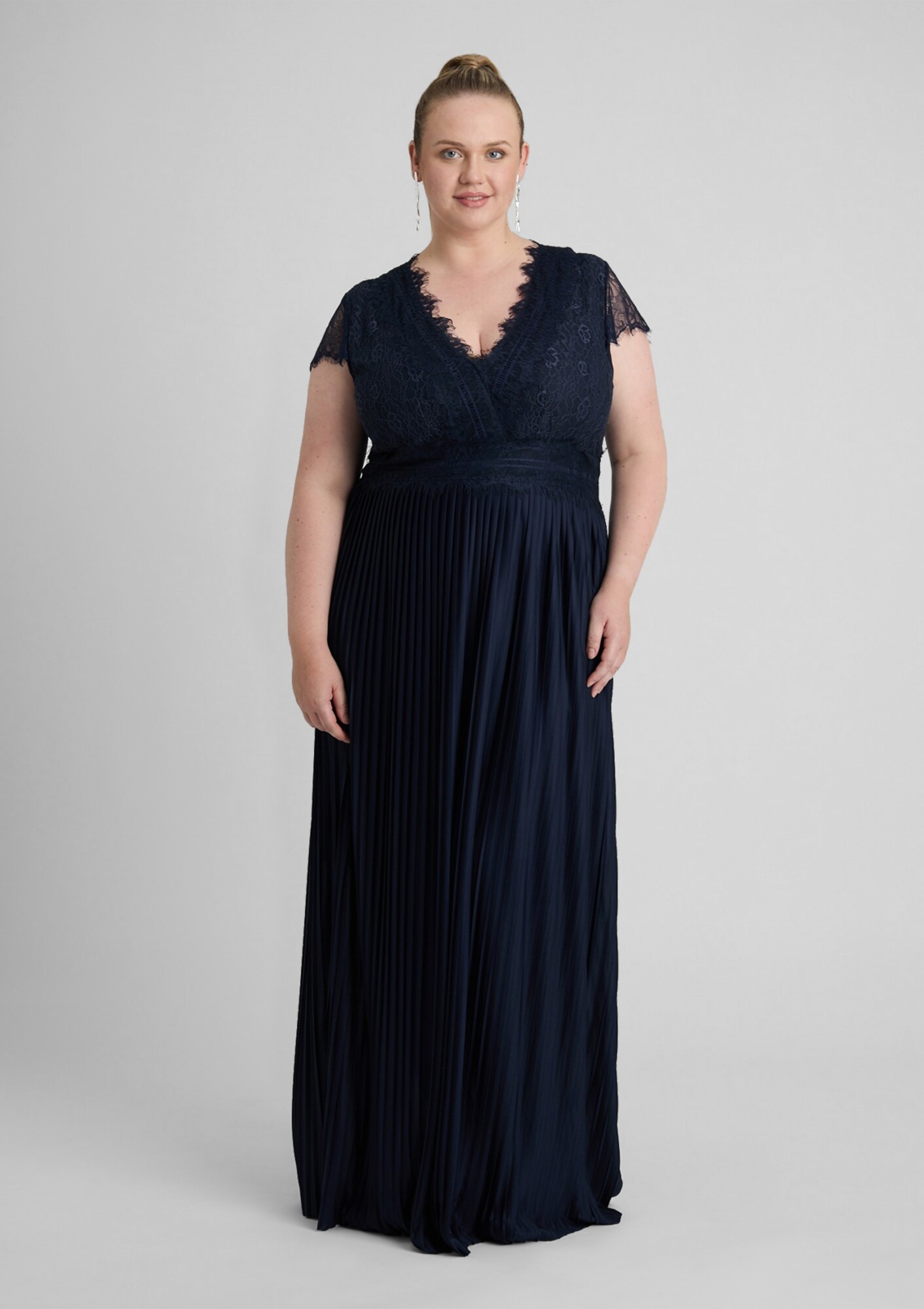 Guido Maria Kretschmer Curvy Ruha 'Emelie'  tengerészkék termék 2. képe