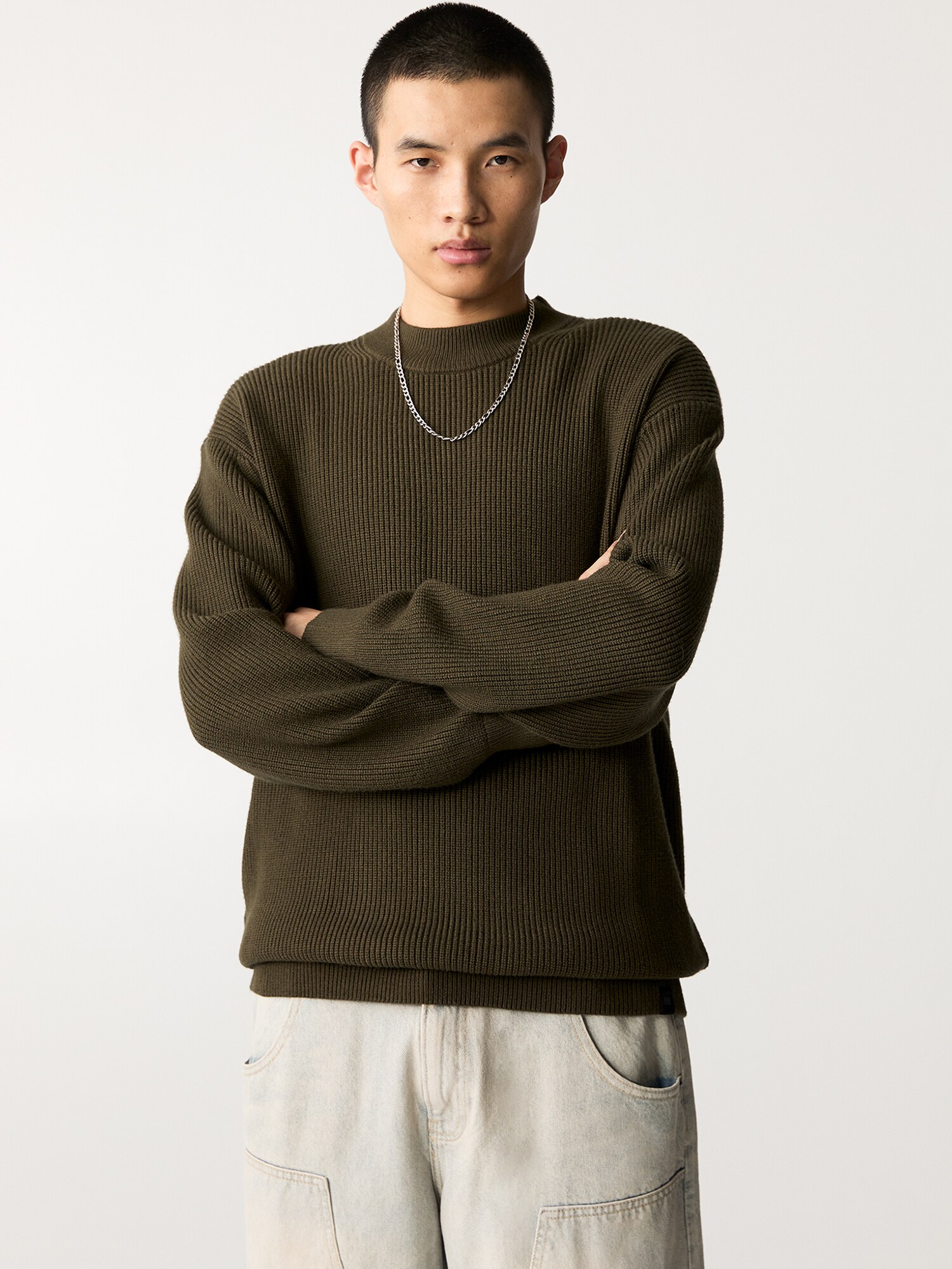 Pull&Bear Pulóver  khaki termék 2. képe