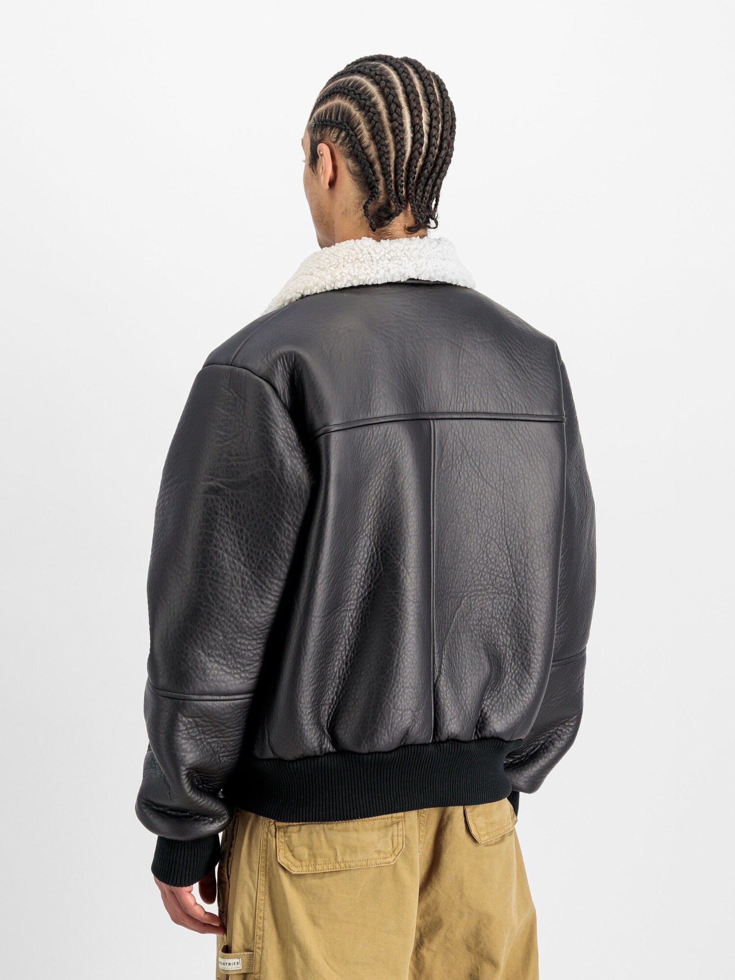 ALPHA INDUSTRIES Chaqueta de invierno 'B-15 Modified'  crema / negro – imagen 4