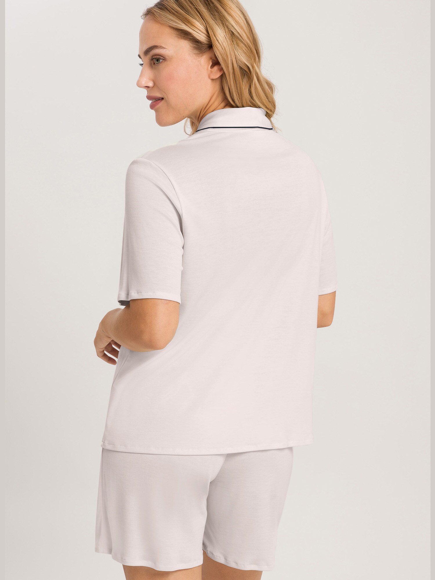 Thumbnail - Hanro Shorty Natural Comfort