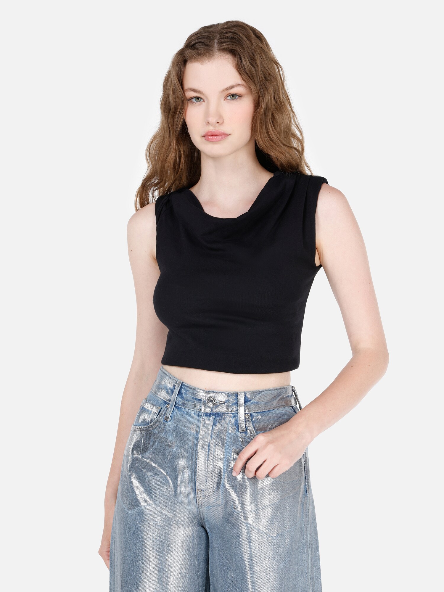 Thumbnail - Colins Top