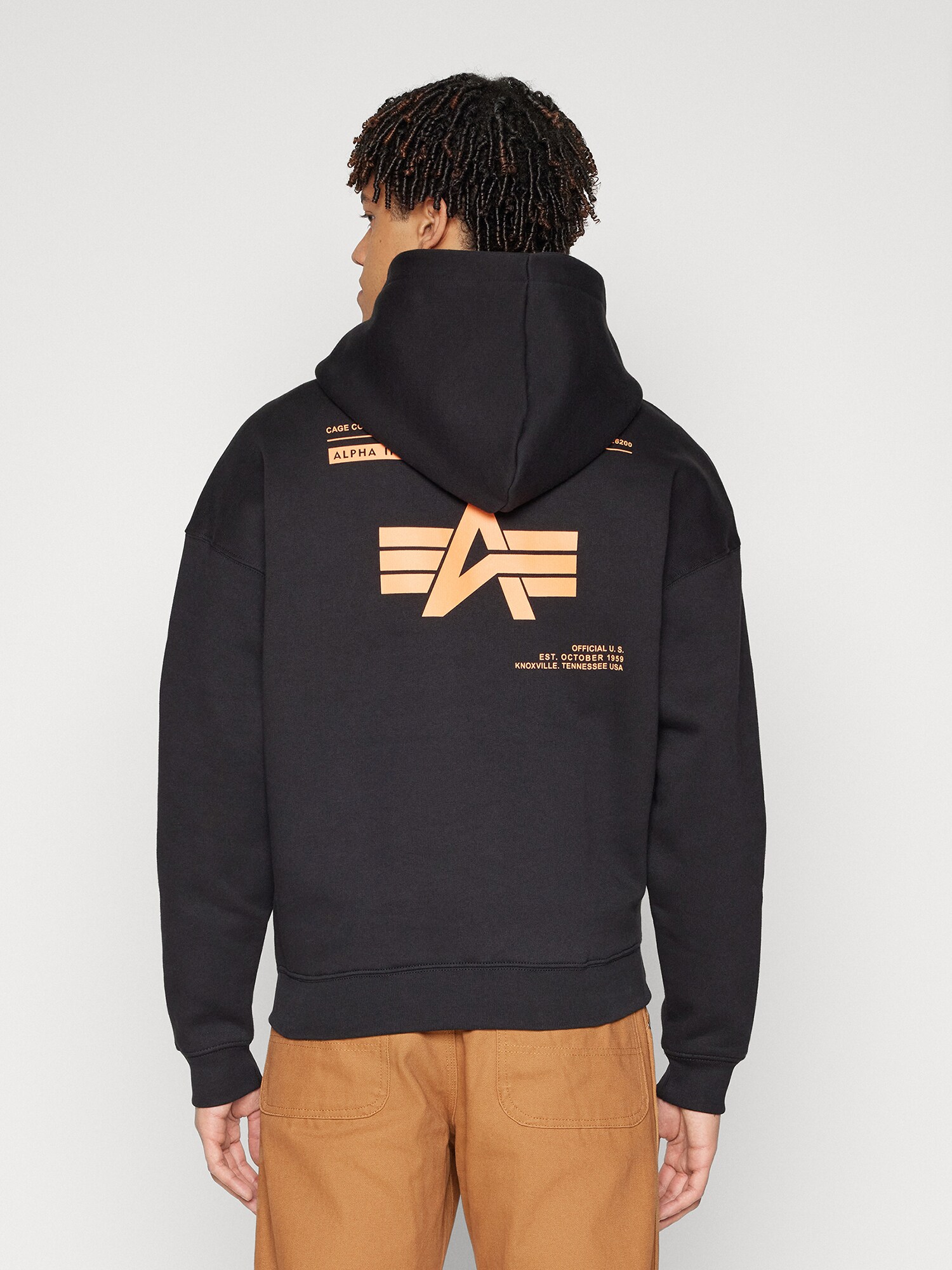 ALPHA INDUSTRIES Mikina svetlooranžová / čierna / biela (obrázok 5)