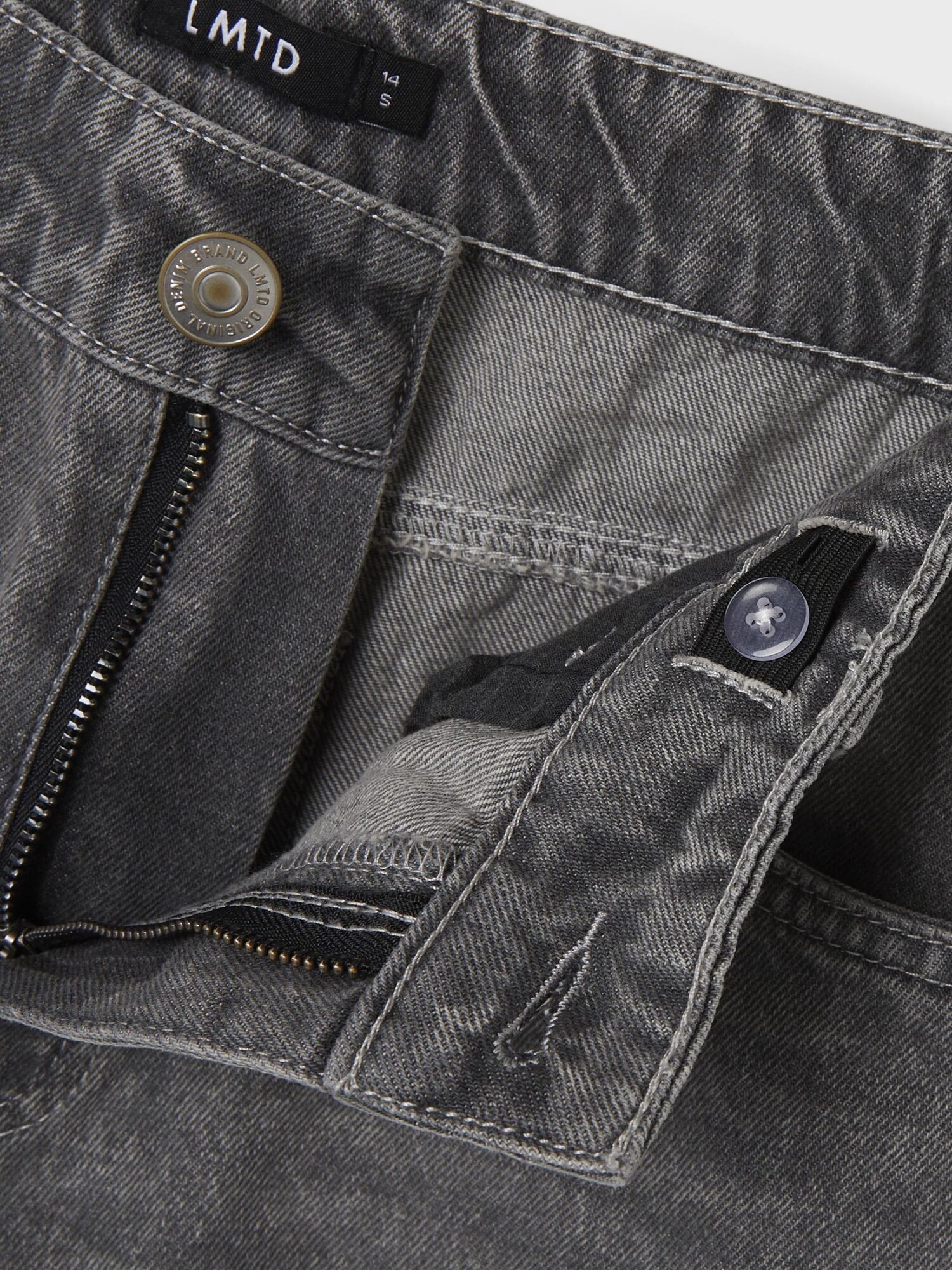 Thumbnail - Jeans