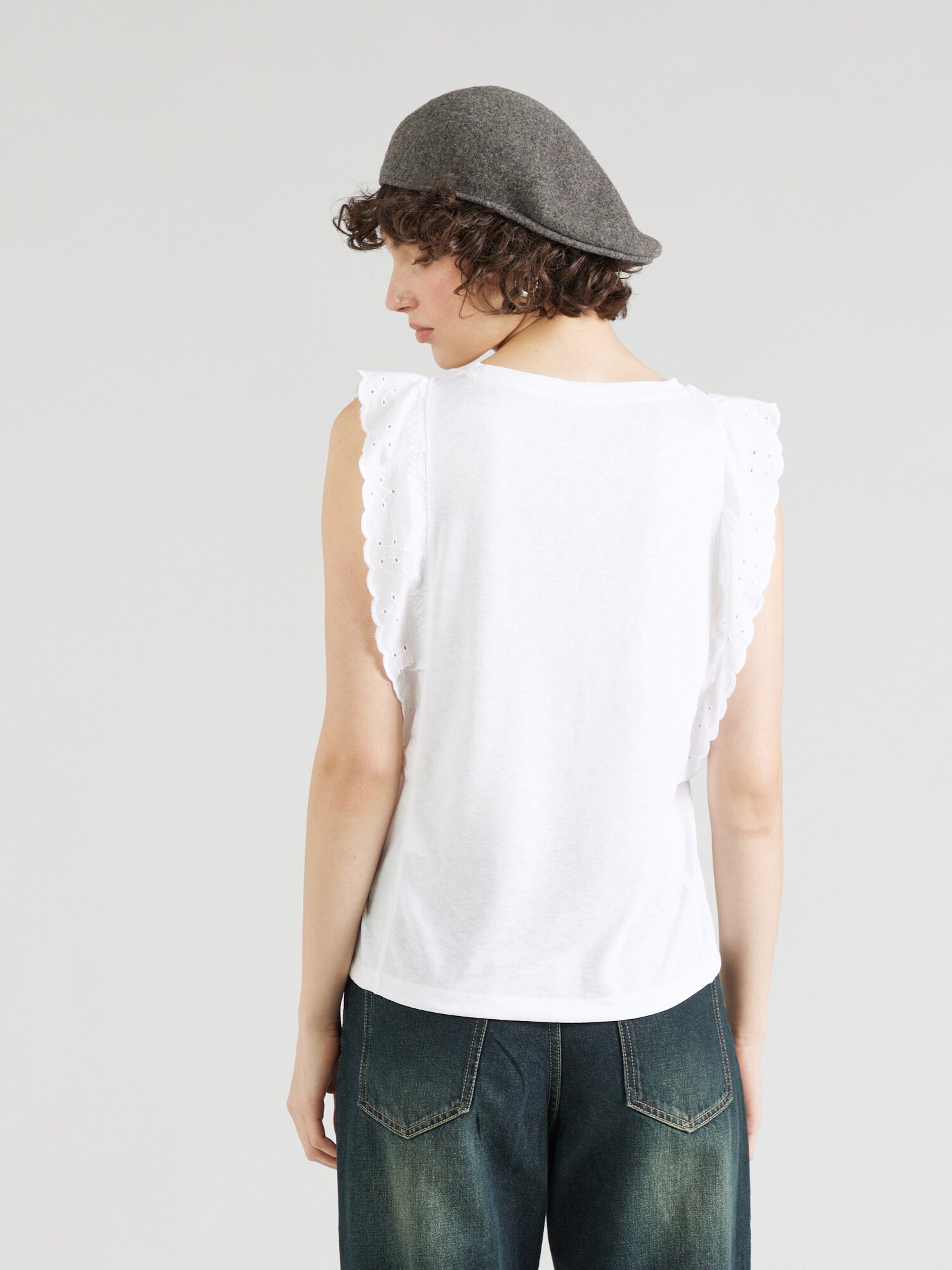 Thumbnail - T-Shirt