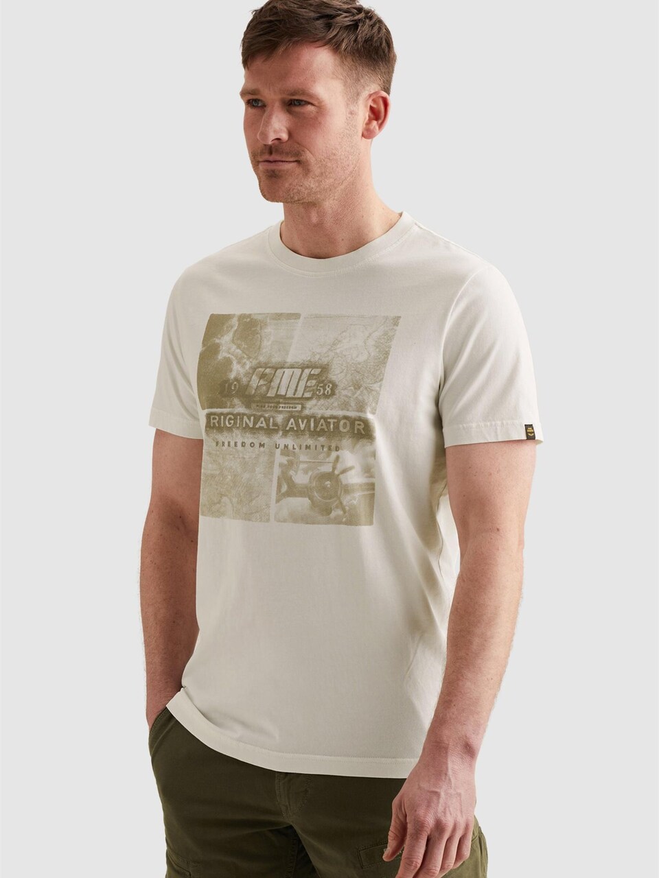 T-shirt 'T-shirt with large artwork on the chest'