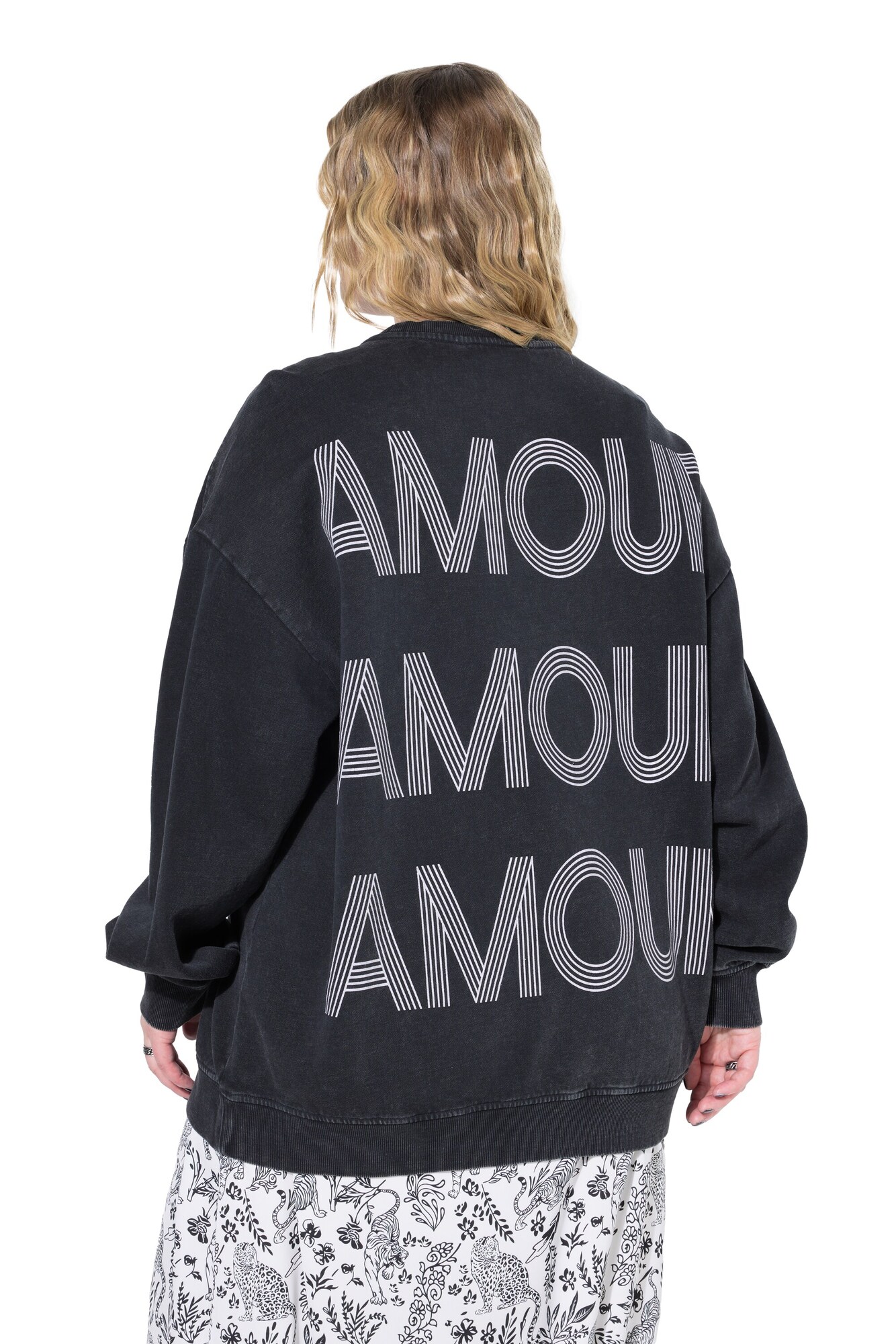 Thumbnail - Studio Untold Sweatshirt