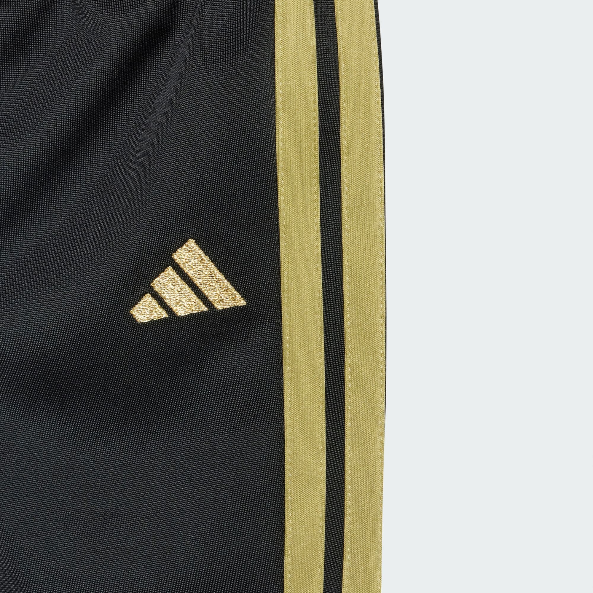 ADIDAS SPORTSWEAR Tréningový komplet 'Essentials' limetová / čierna (obrázok 6)
