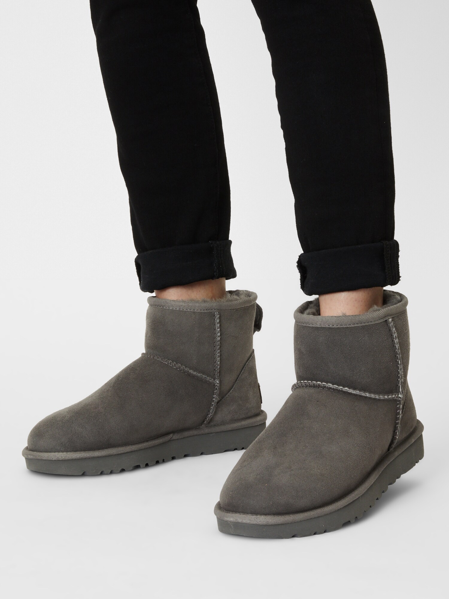Thumbnail - UGG Boots Classic Mini II