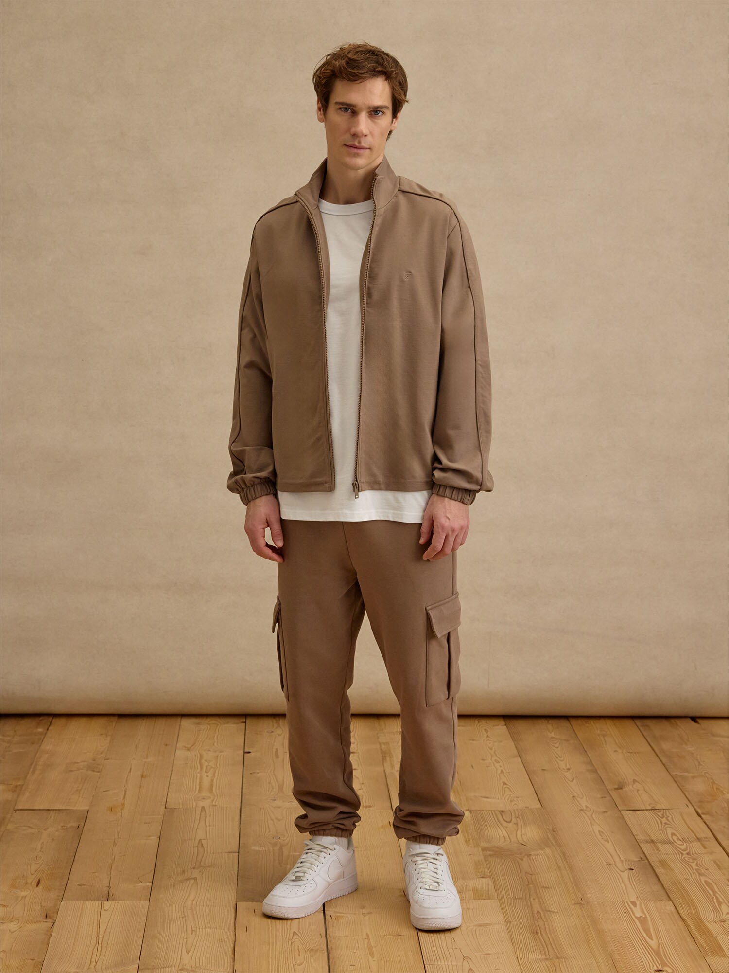 DAN FOX APPAREL Tepláková bunda 'Tino' hnedá (obrázok 4)