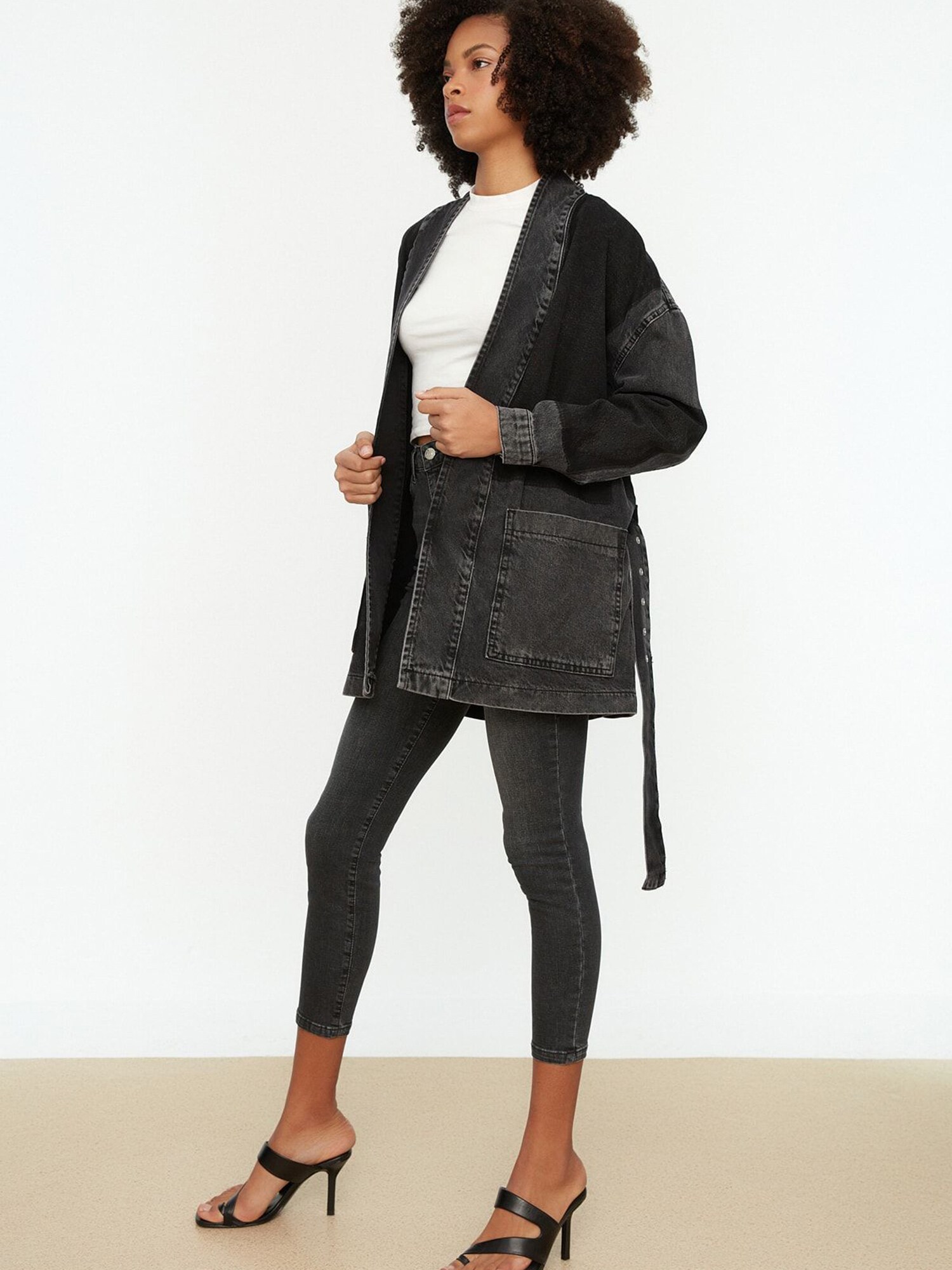 Thumbnail - Trendyol Jacke