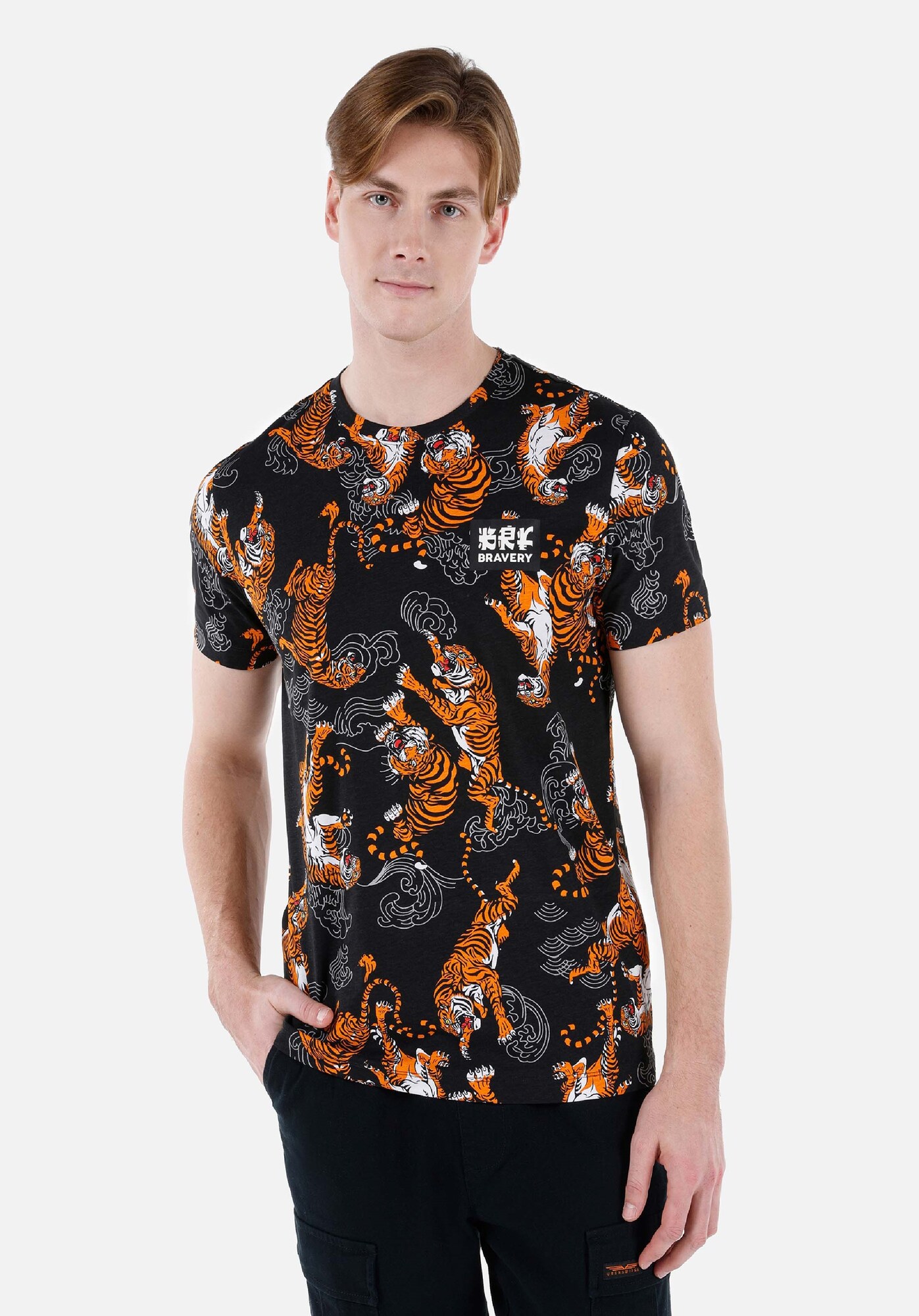 Thumbnail - Colins T-Shirt