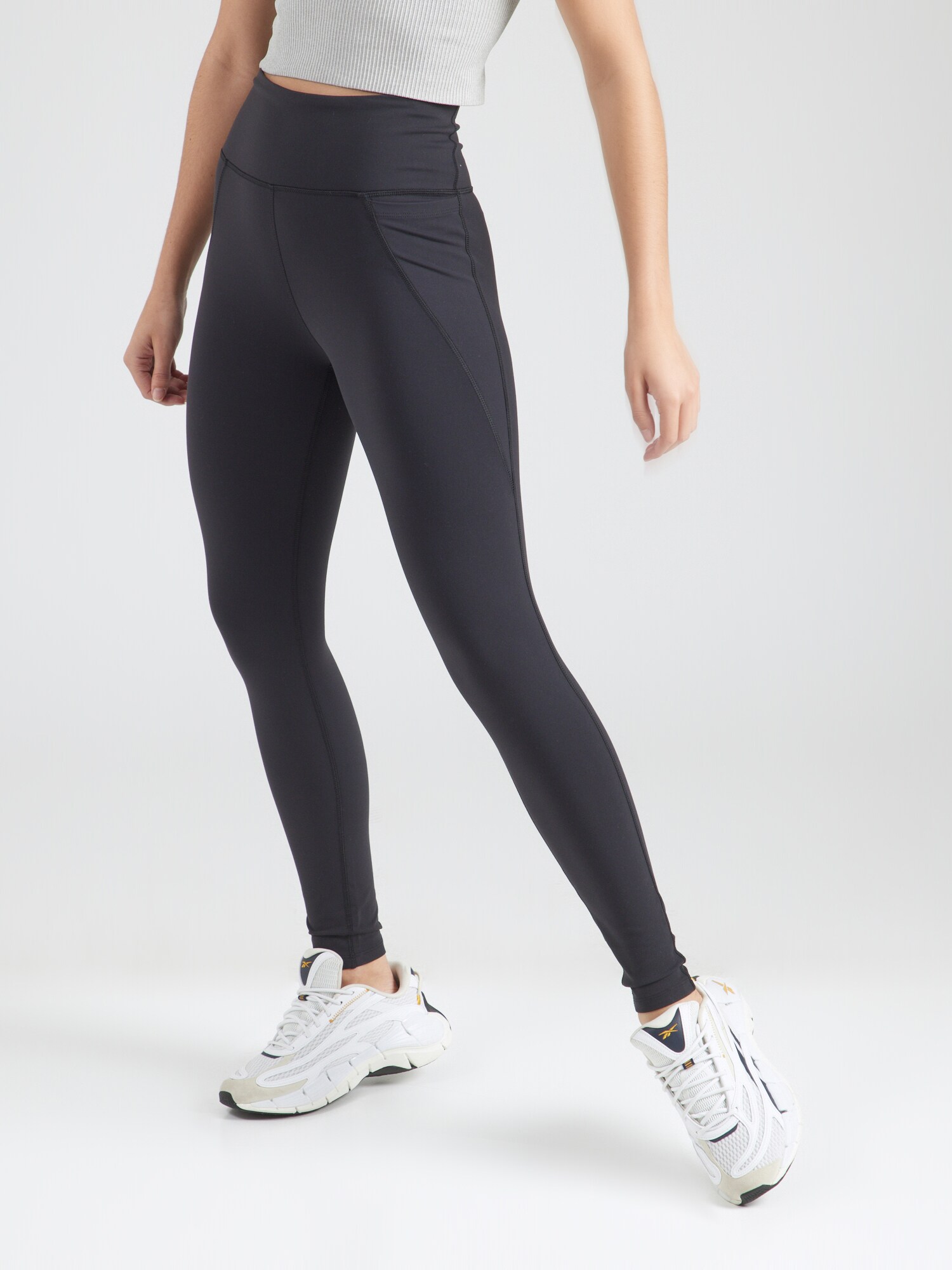 Reebok Sportnadrágok 'LUX'  fekete termék 2. képe