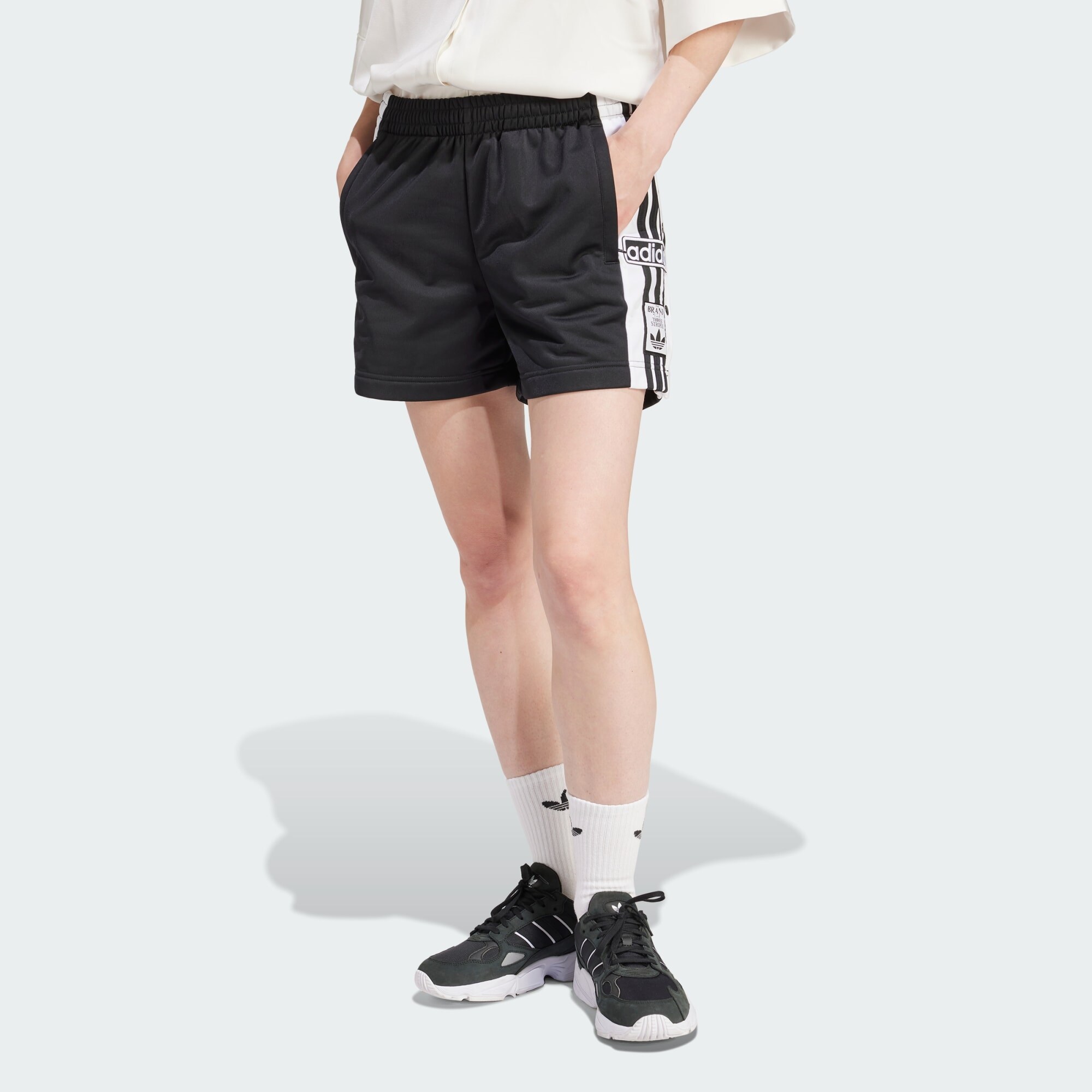 ADIDAS ORIGINALS Nadrág  fekete / fehér termék 2. képe