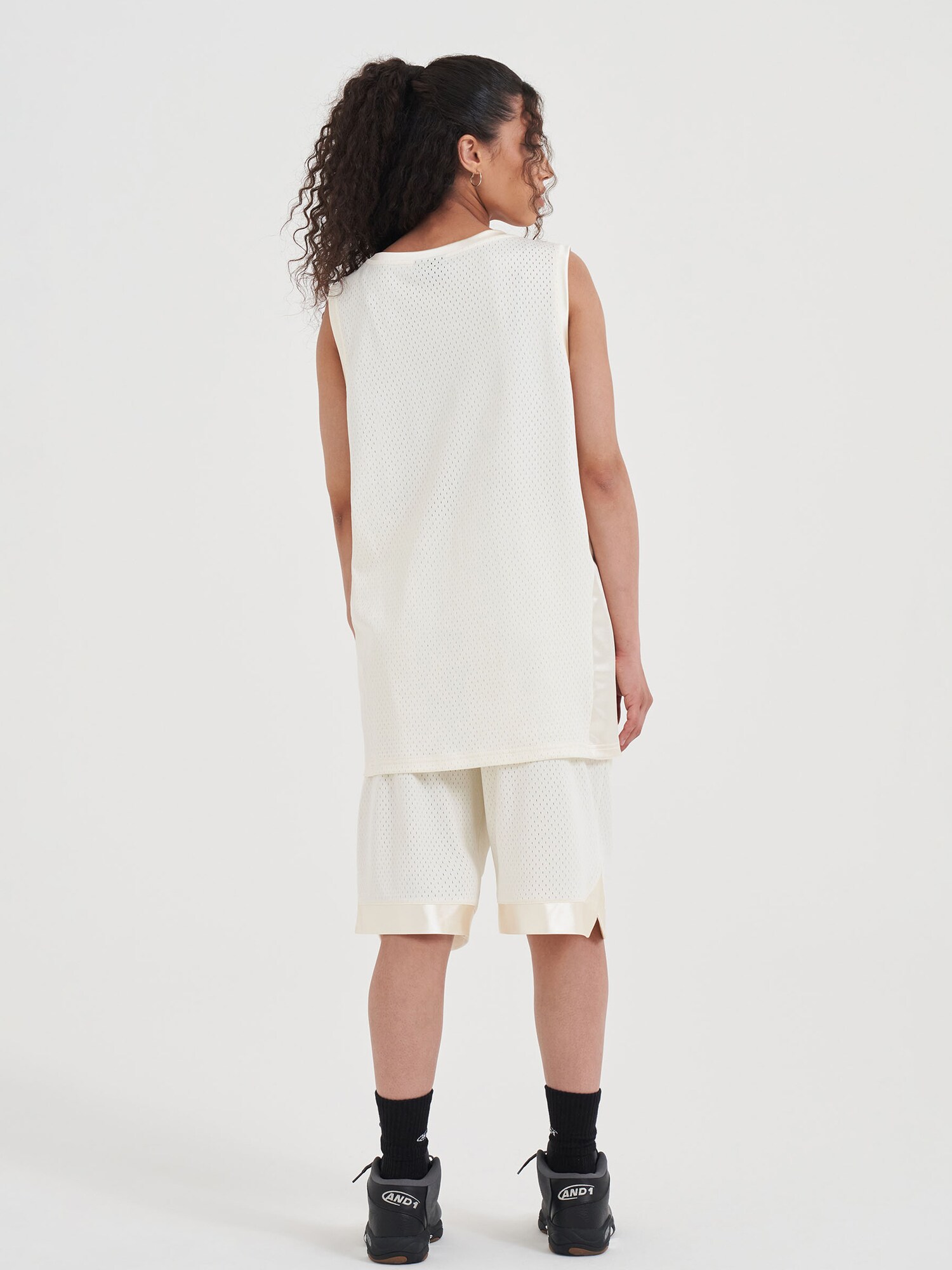 AND1 Camiseta '93 Airtex' ecru – imagen 3