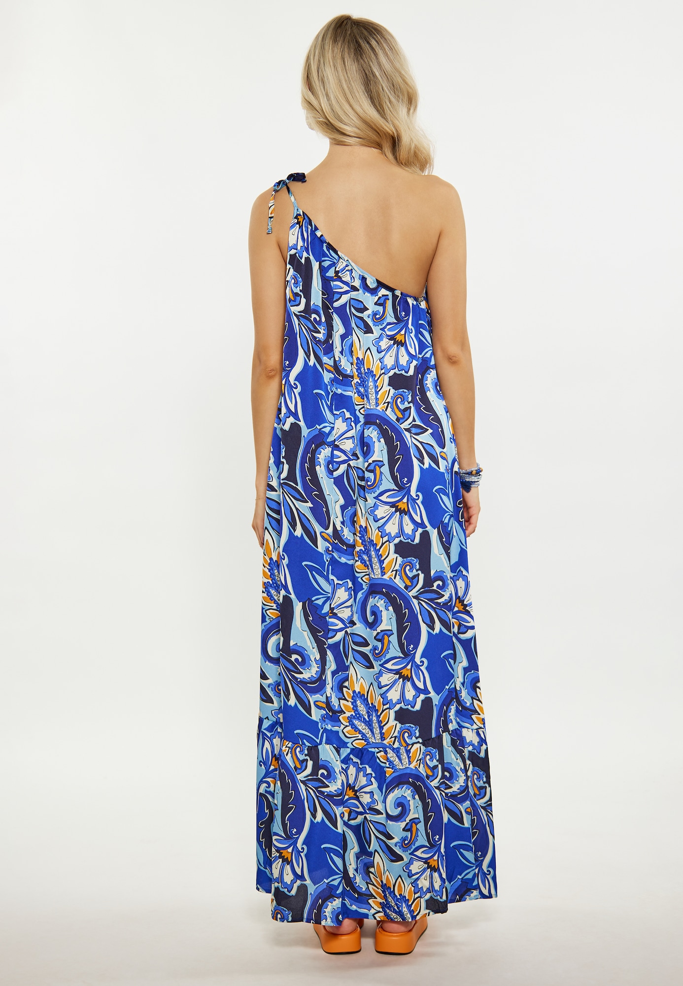 Thumbnail - IZIA Kleid