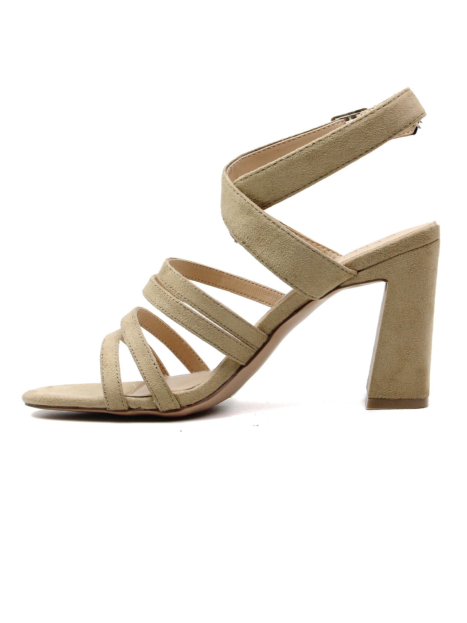 Thumbnail - Celena Riemensandale Cecily