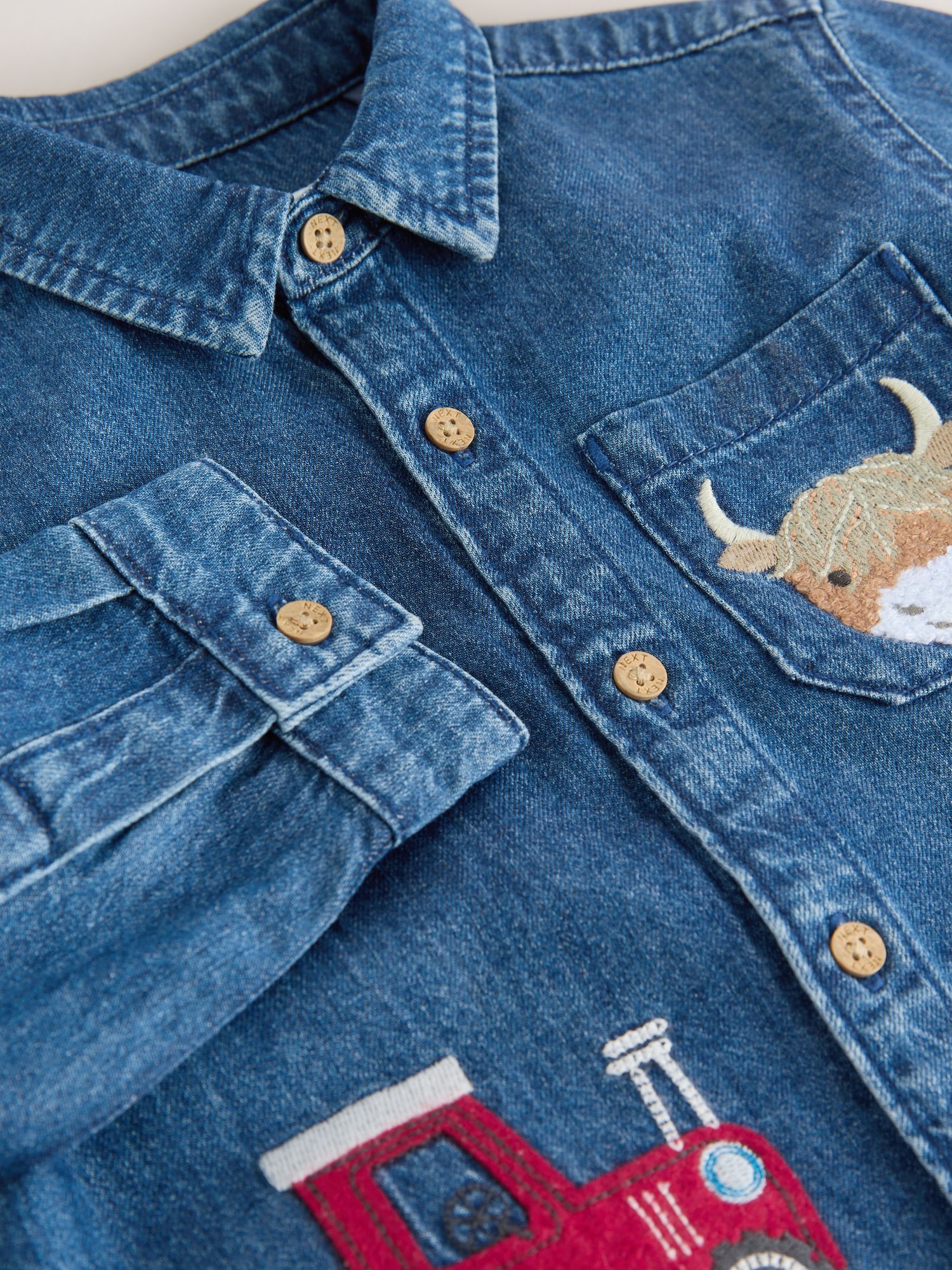 Thumbnail - Next Shirt