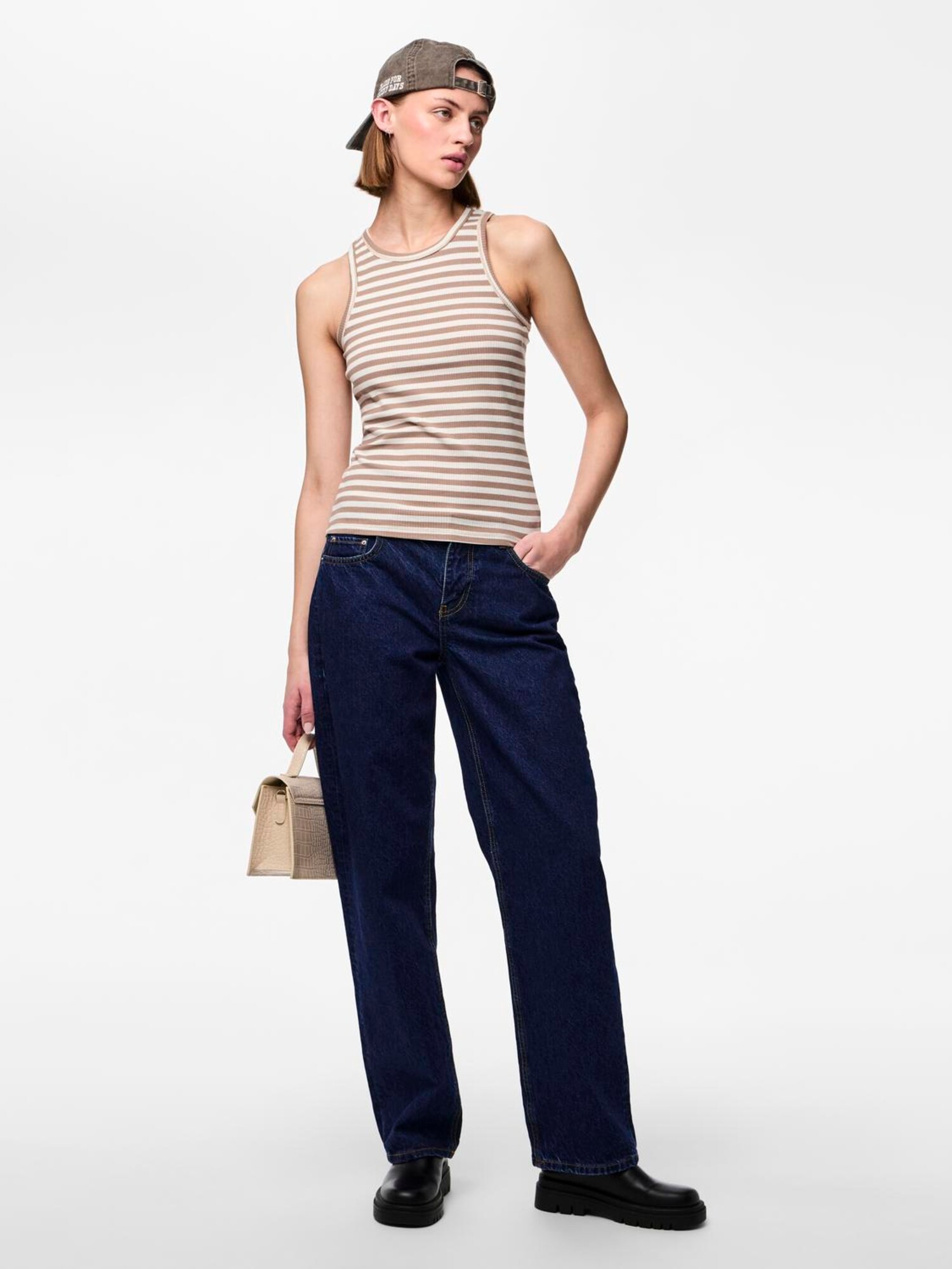 Thumbnail - PIECES Top PCRUKA