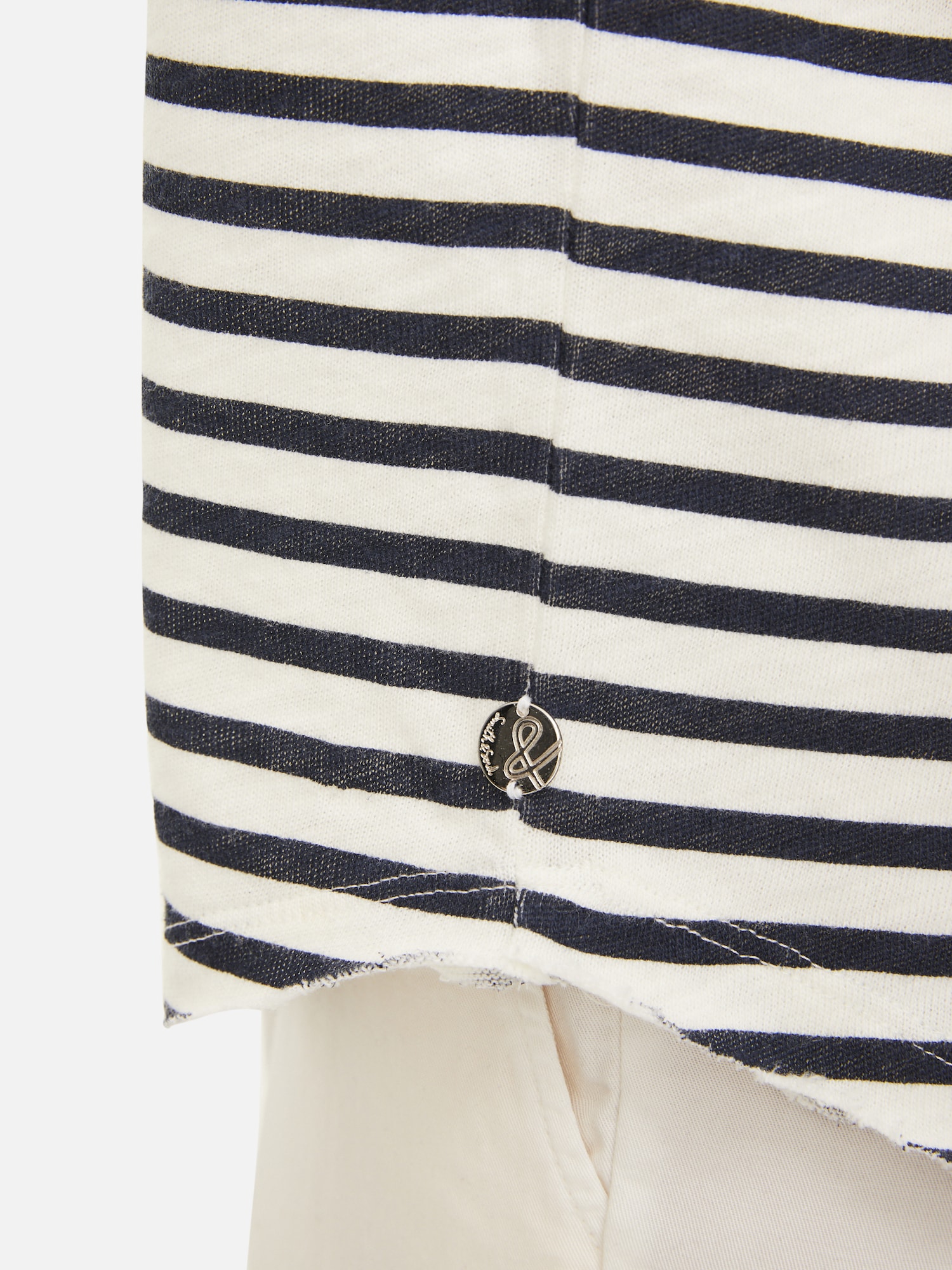 Thumbnail - T-Shirt