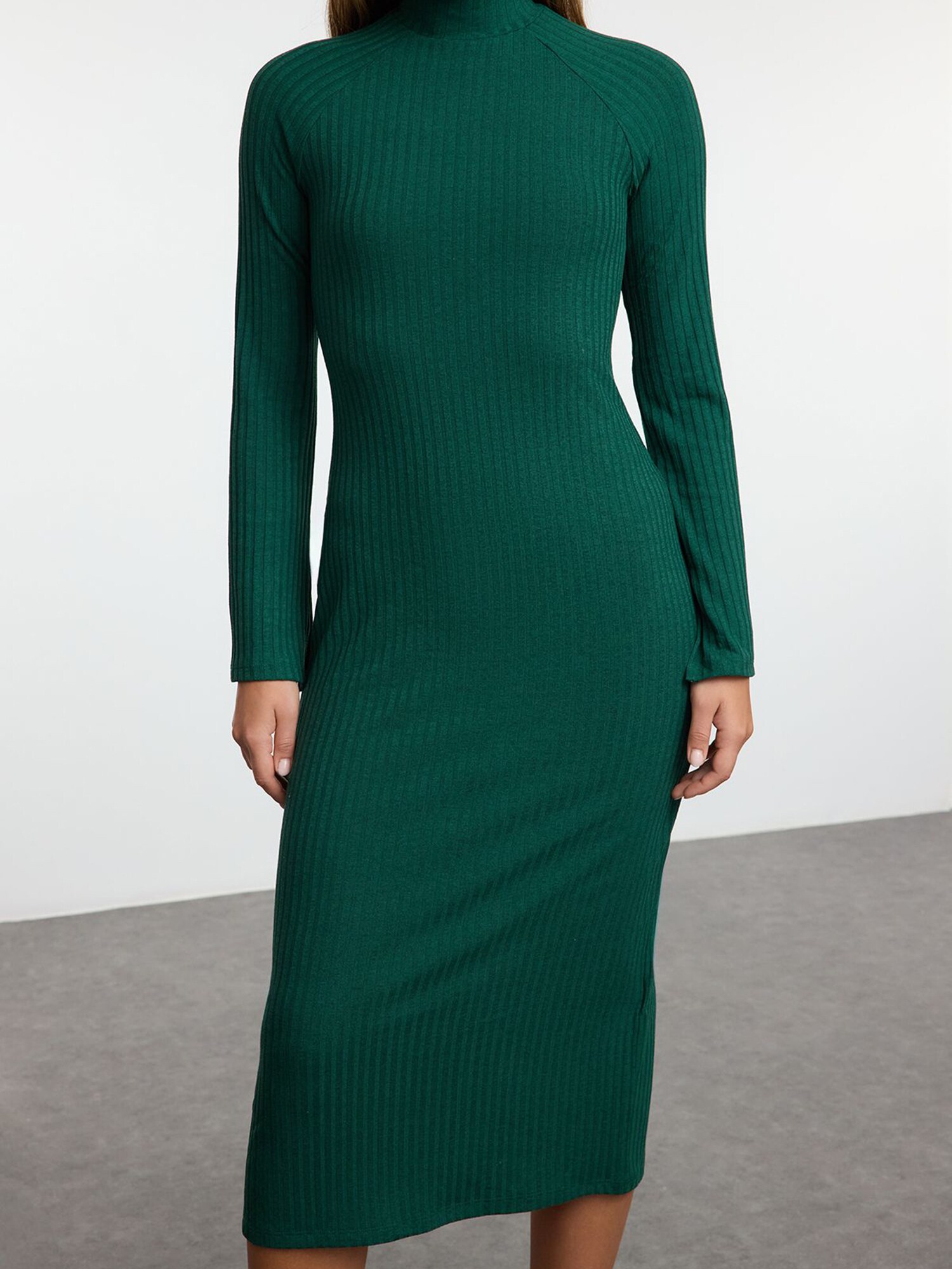 Thumbnail - Trendyol Kleid