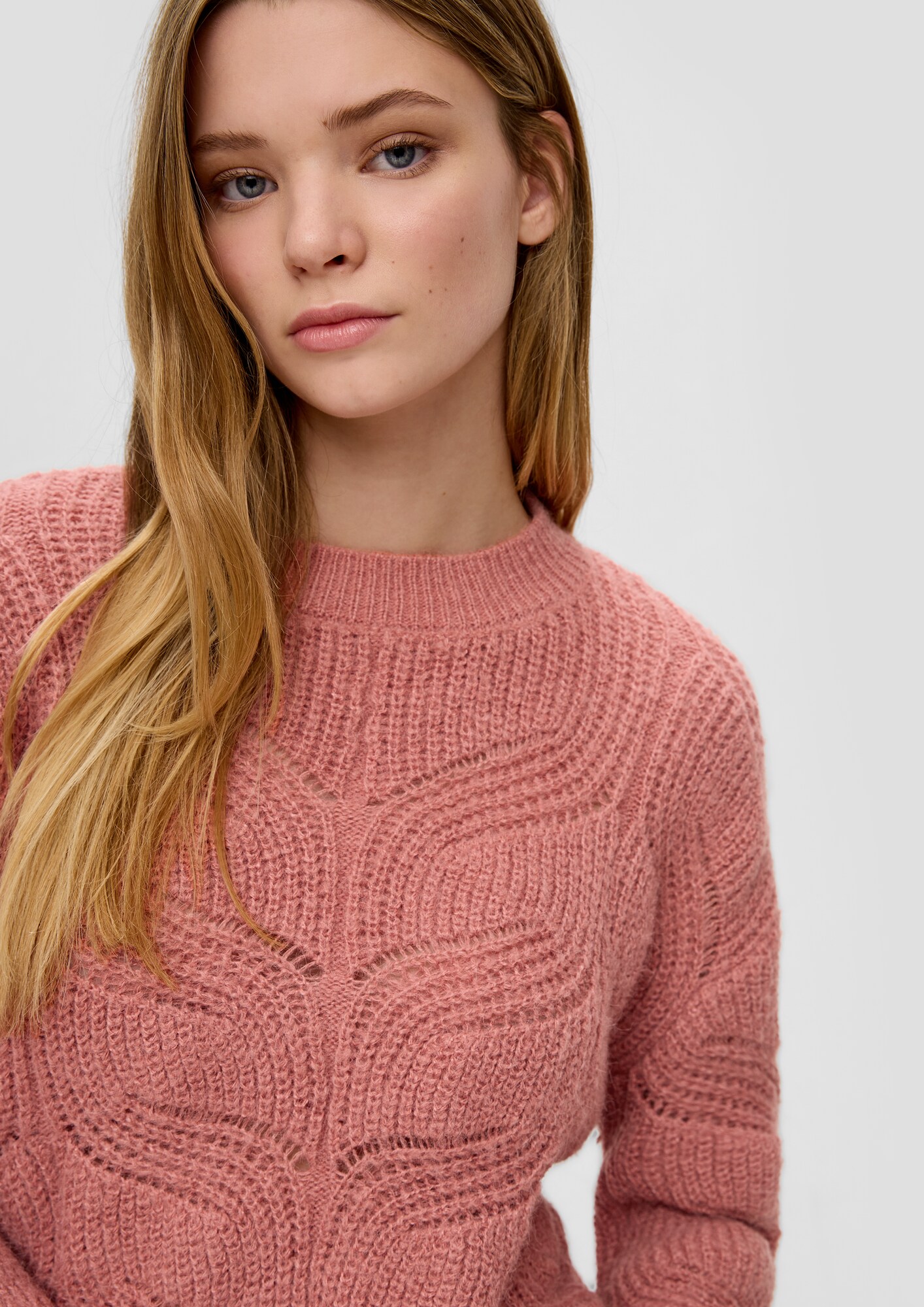 Thumbnail - Pullover