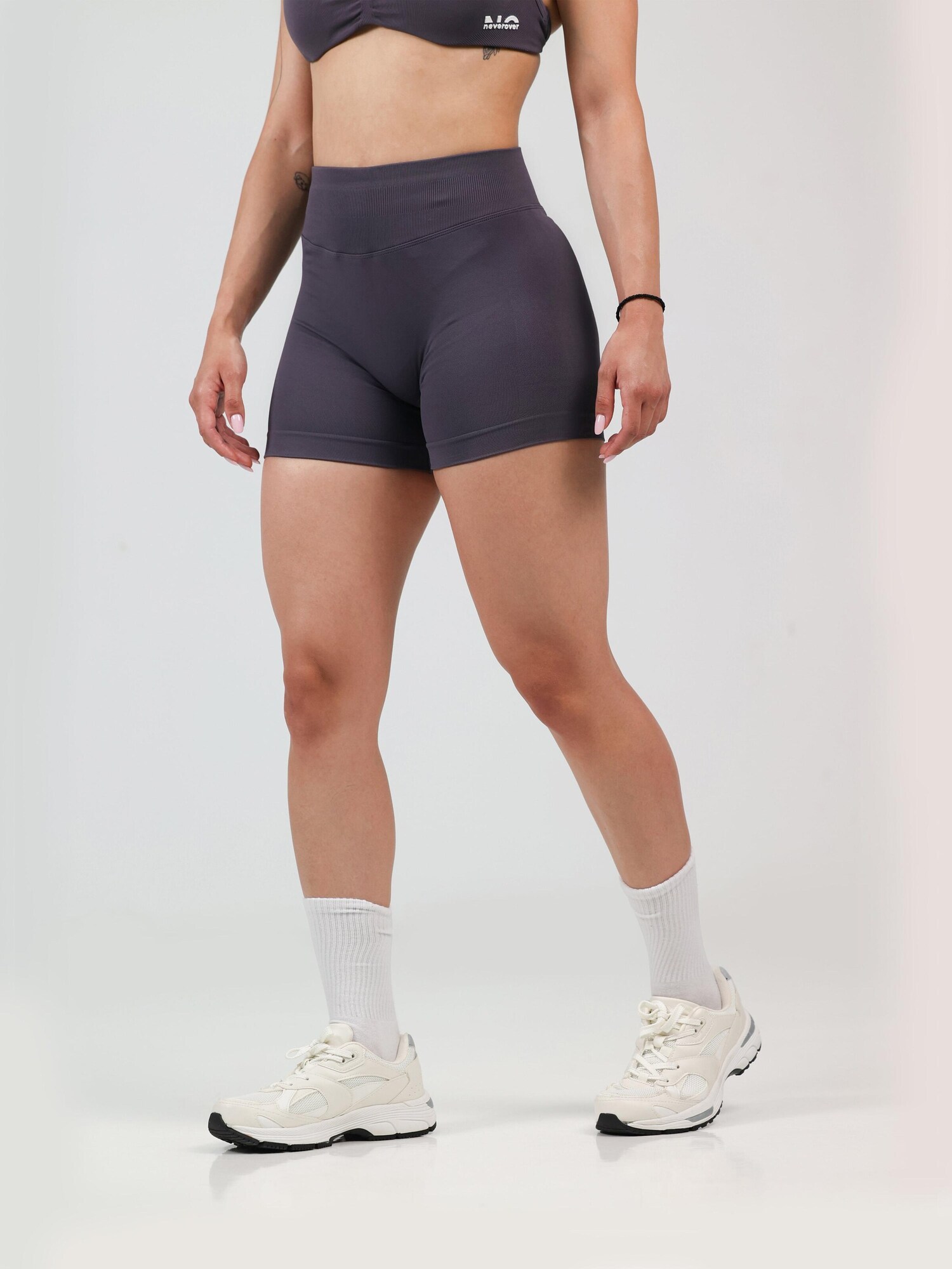 neverover Pantalón deportivo 'Hue Shorts'  lila