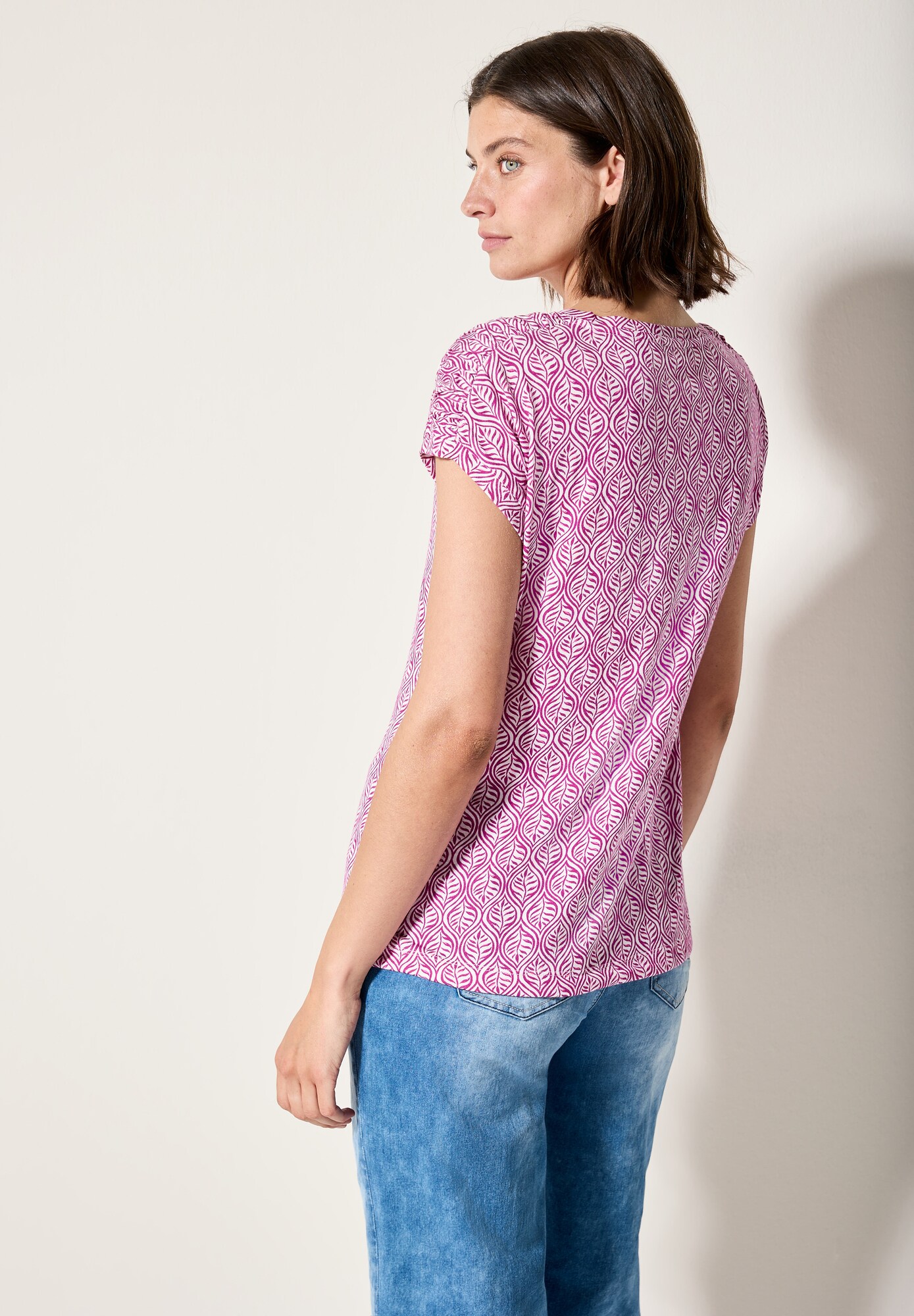 Thumbnail - T-Shirt