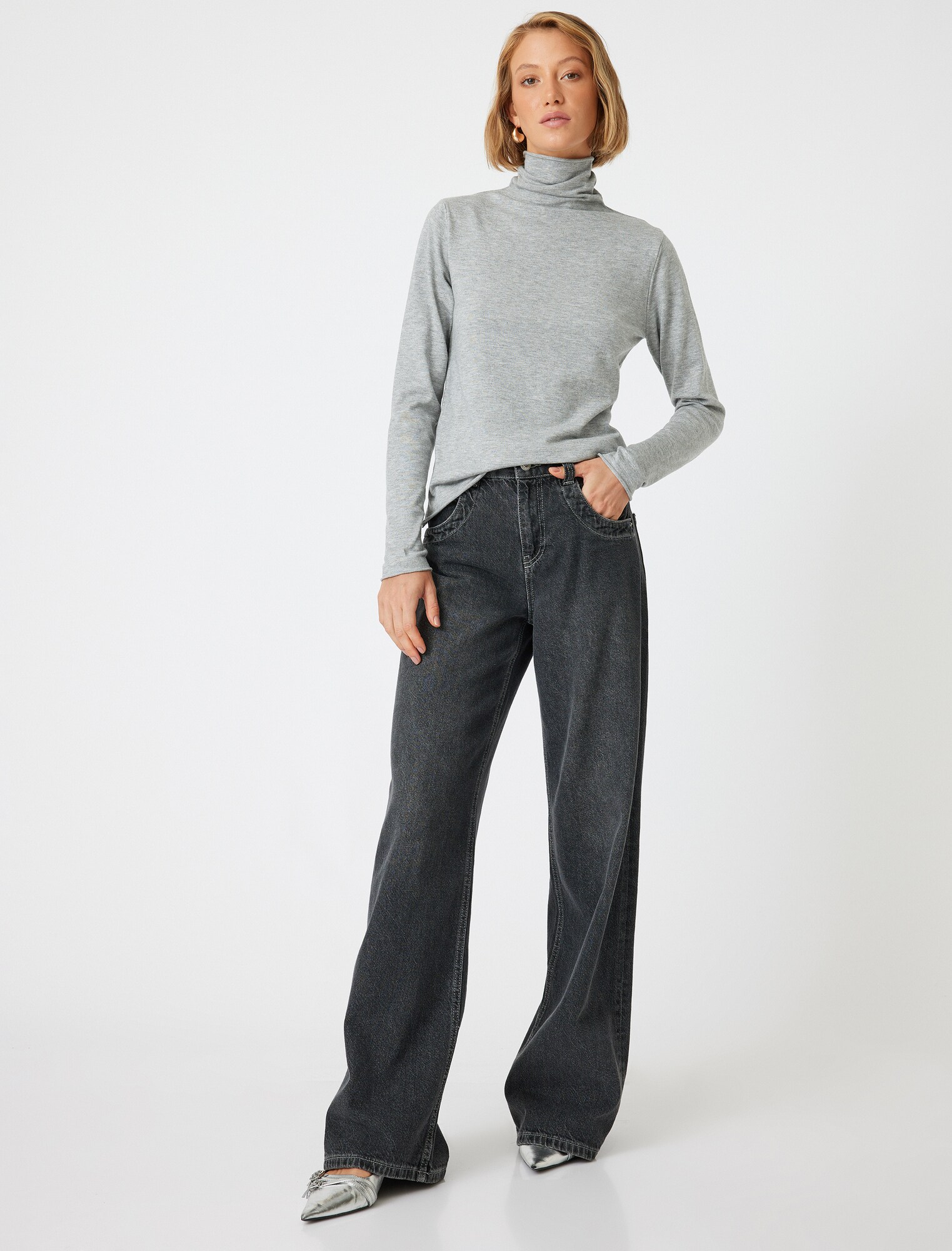 Thumbnail - Sweater