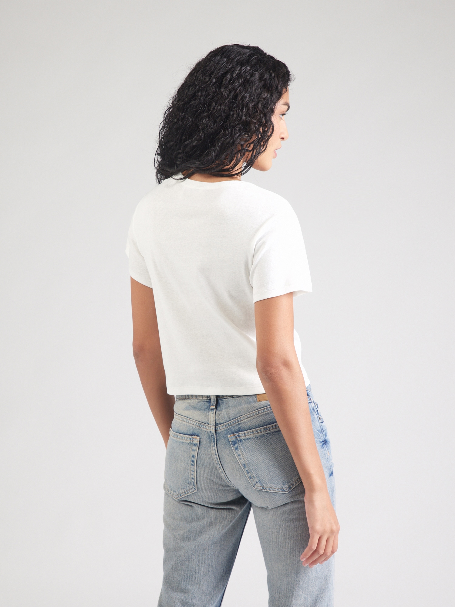 Thumbnail - T-Shirt