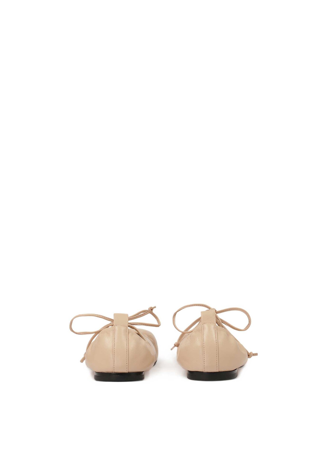 Thumbnail - Kazar Studio Riemchenballerina