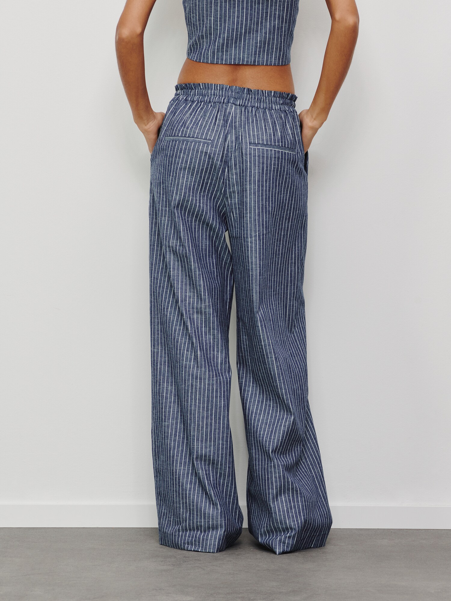 Thumbnail - Hose Regular