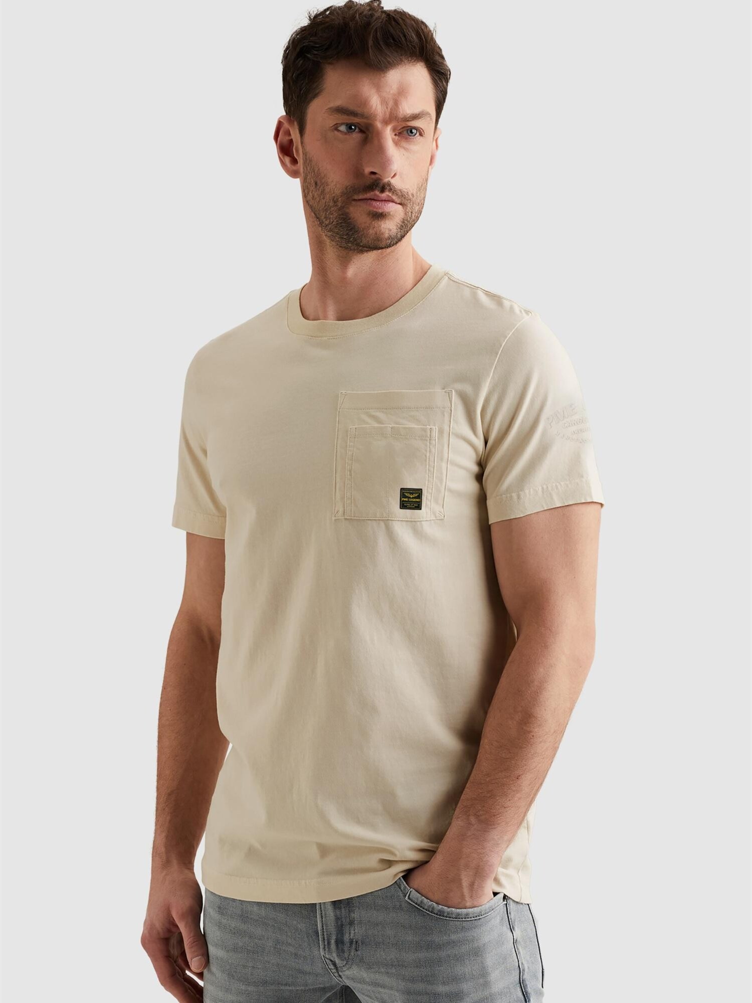 T-shirt 'T-shirt with artwork on the chest pocket'