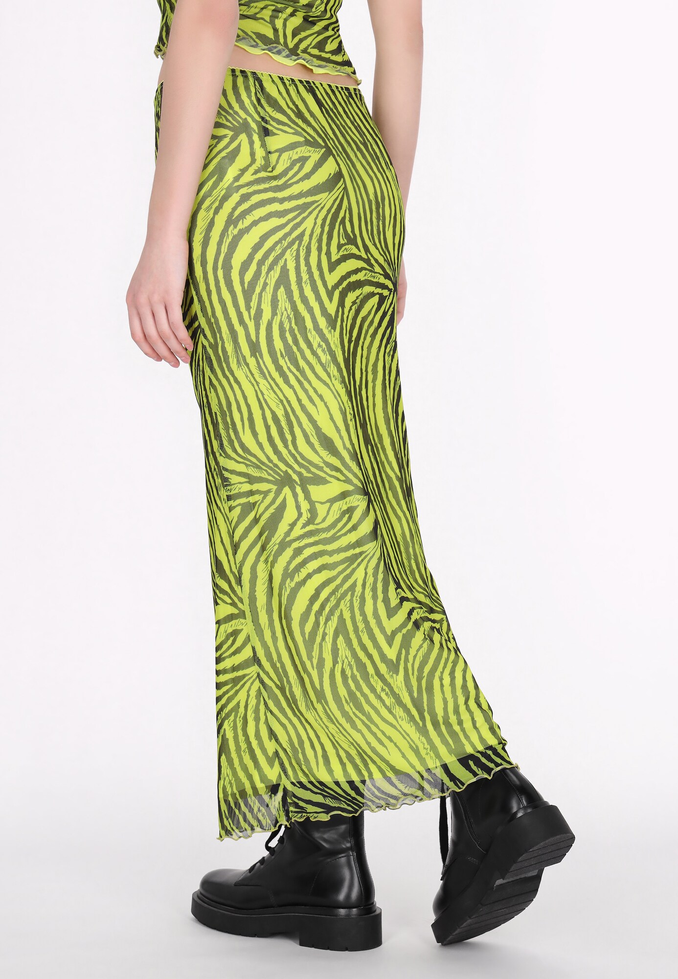 Thumbnail - myMo ROCKS Rock Fashion Look