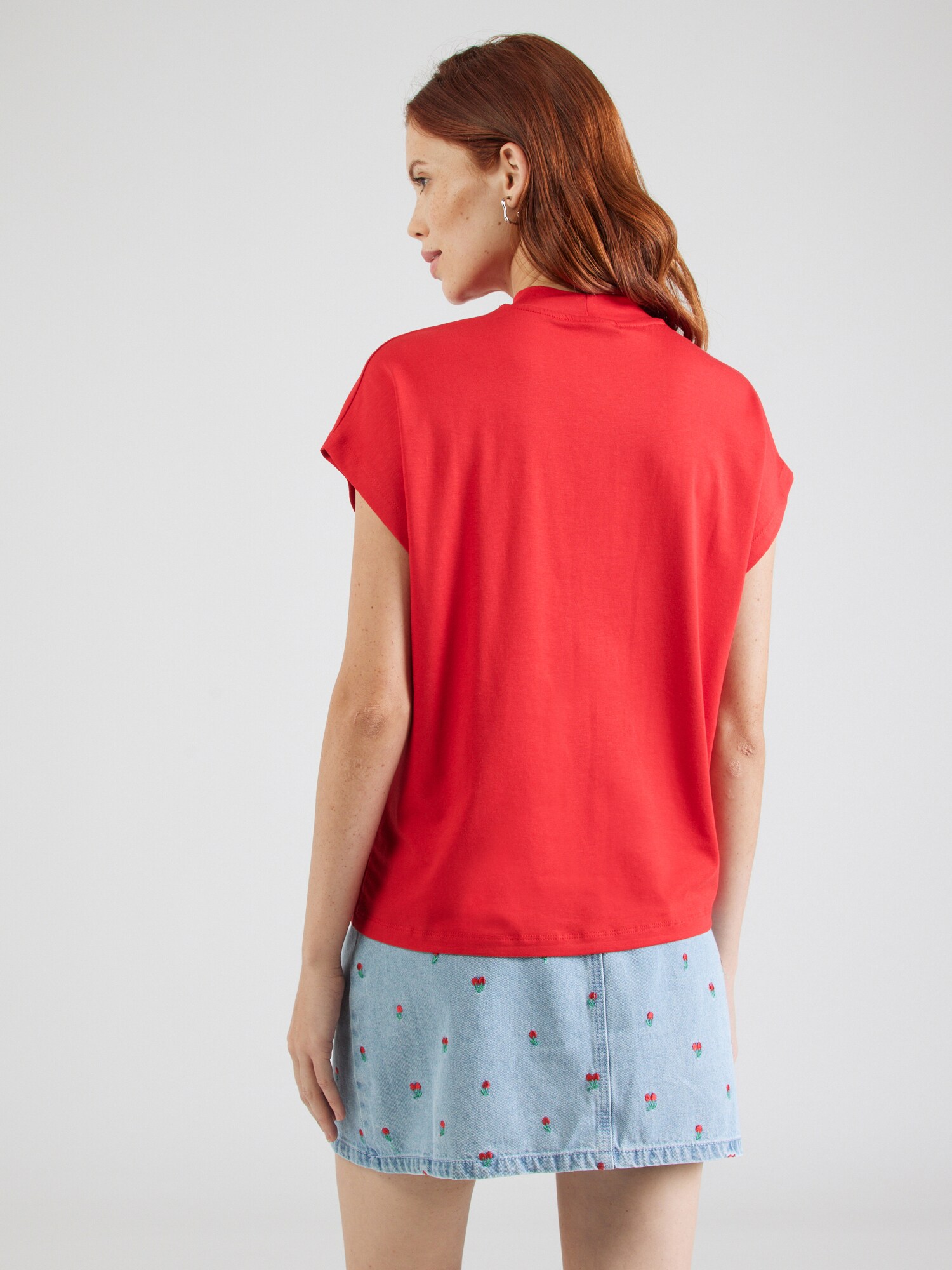 Thumbnail - T-Shirt