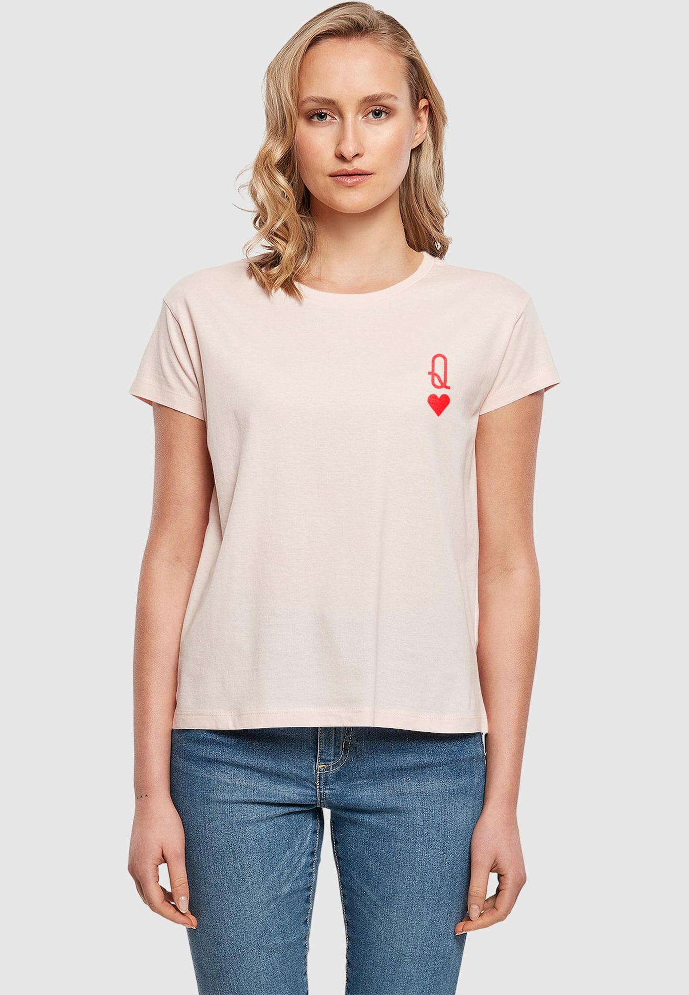 Thumbnail - T-Shirt 'Hugs & Love - Queen of Hearts'